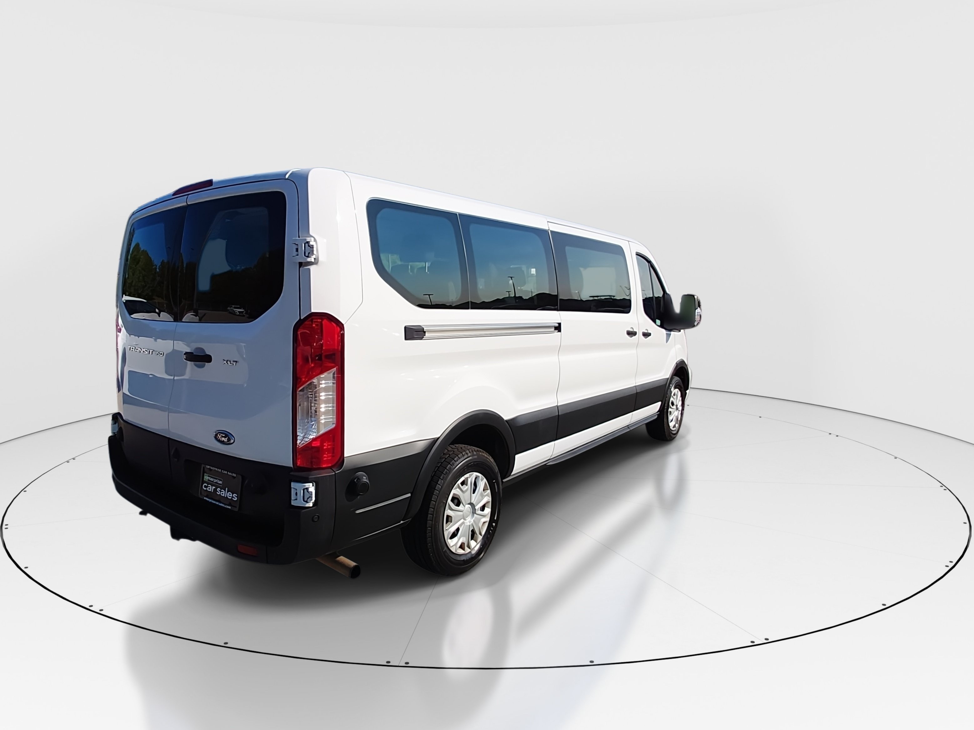 2024 Ford Transit Passenger Van XLT - Photo 7