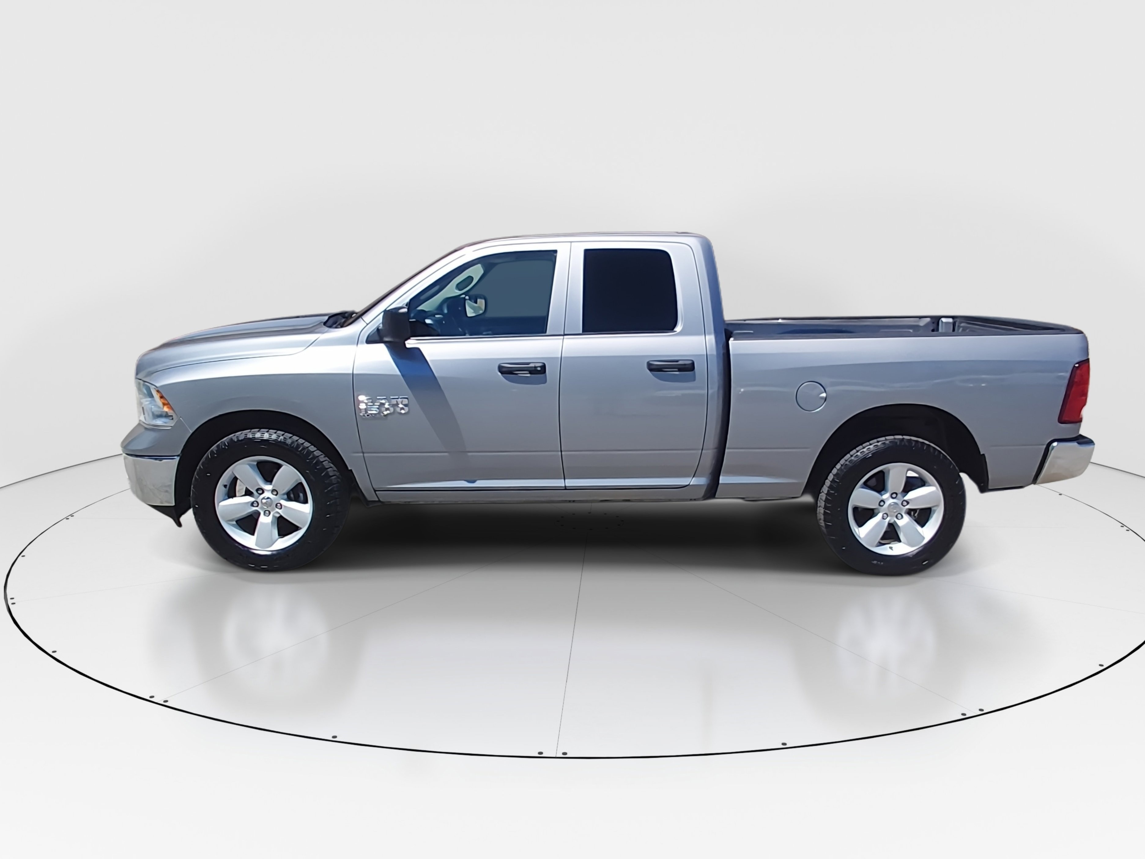 2024 RAM Ram 1500 Classic SLT - Photo 4