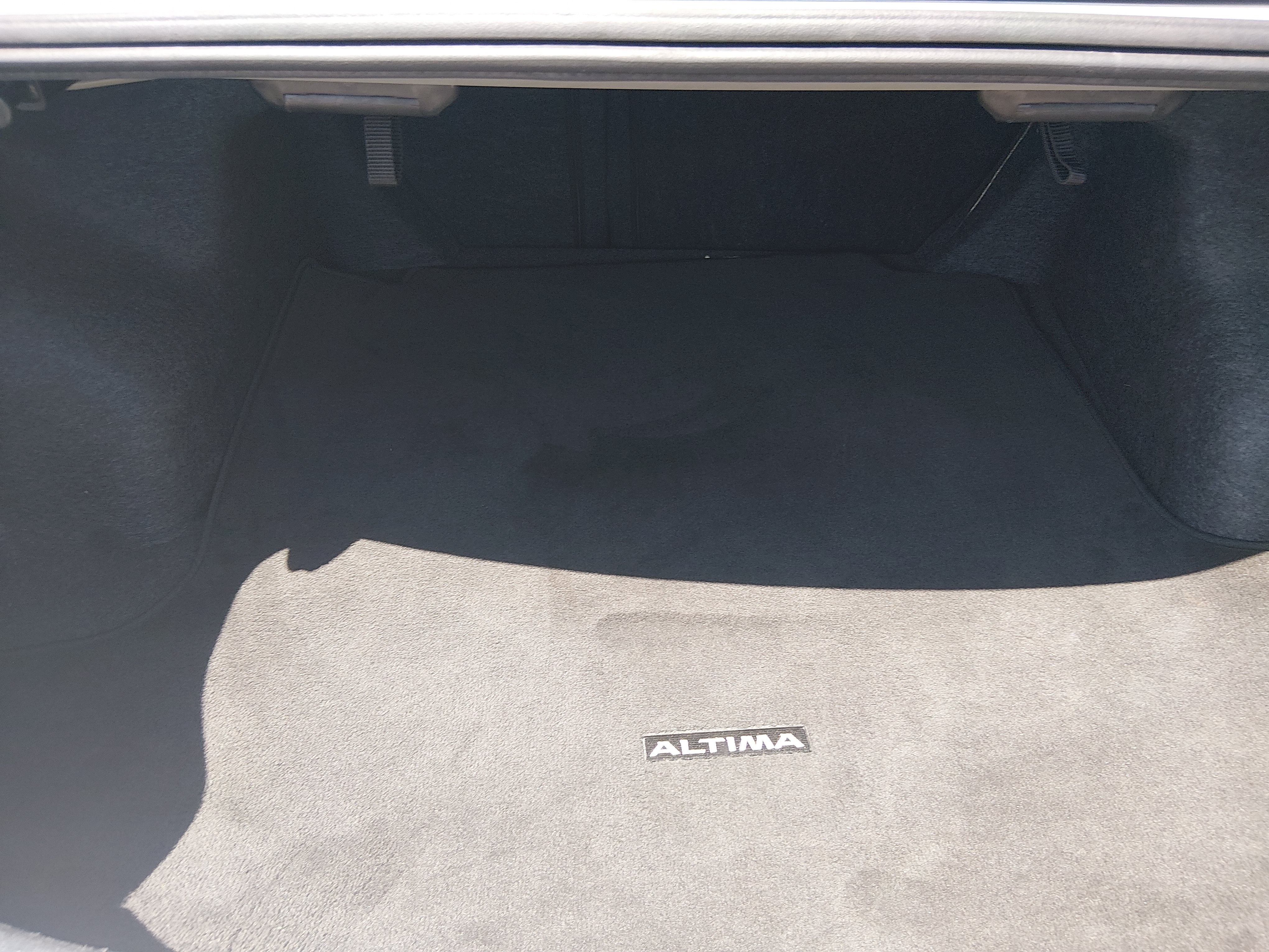 2024 Nissan Altima SV - Photo 11