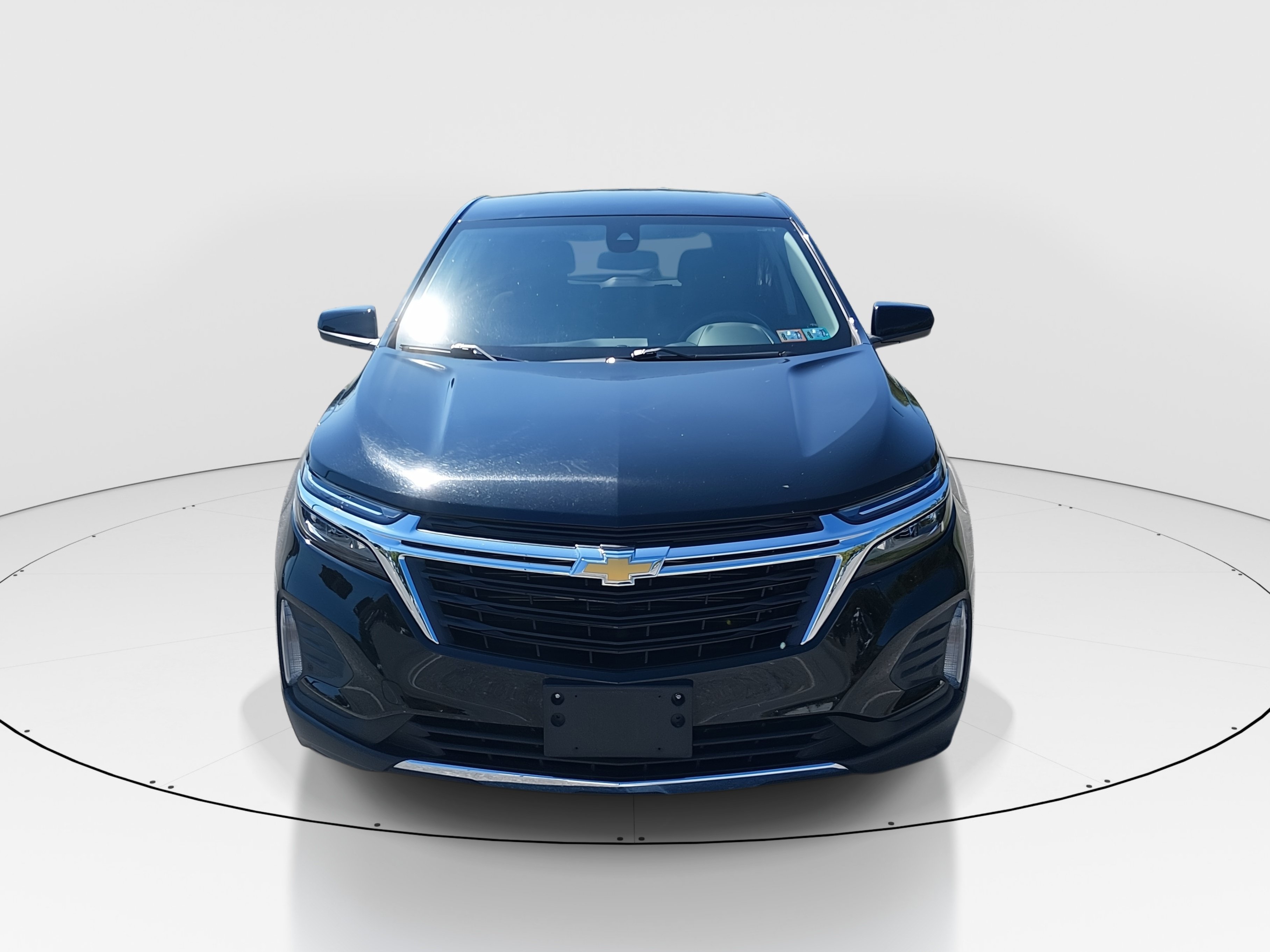2024 Chevrolet Equinox LT - Photo 2