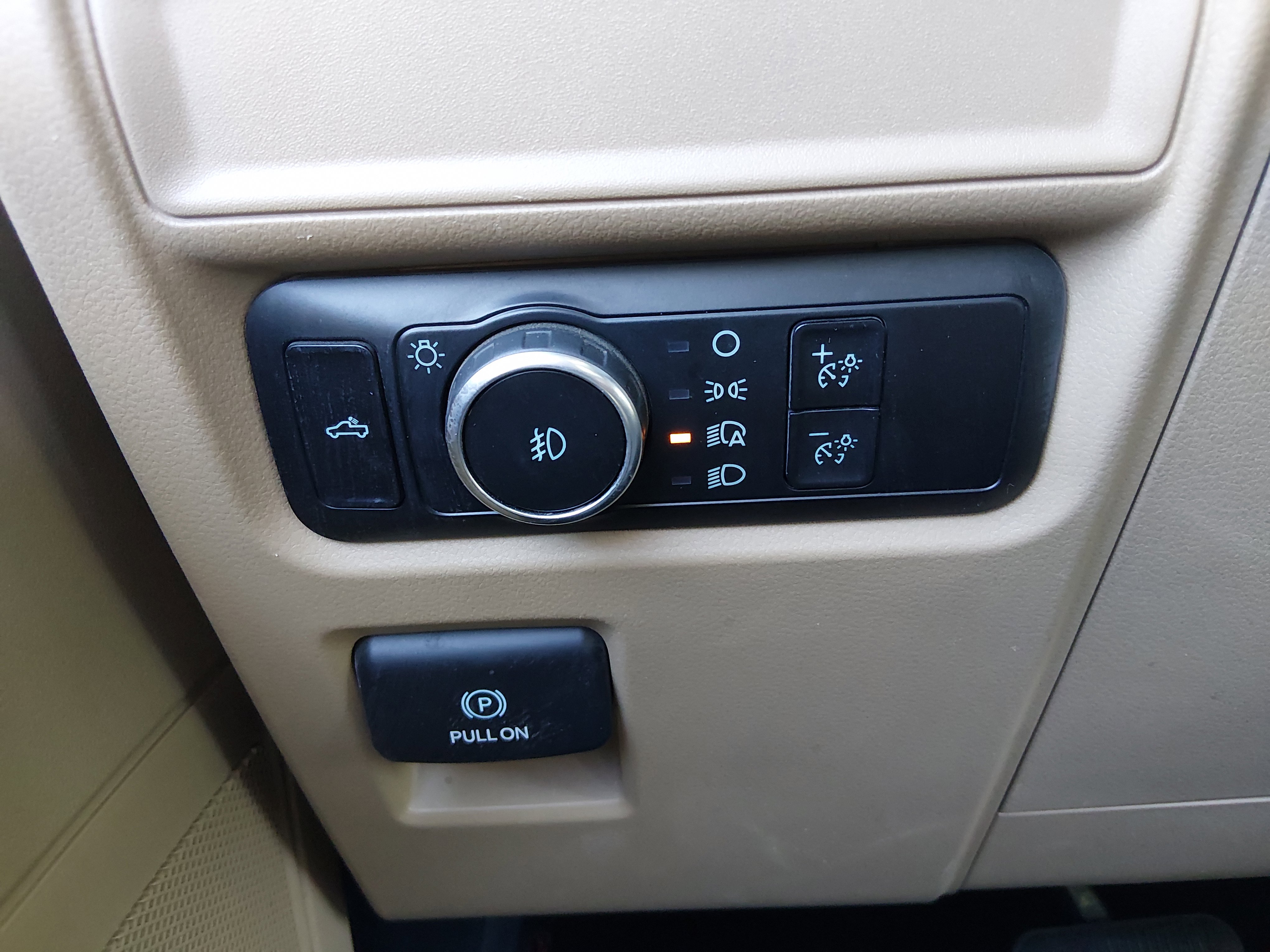 2023 Ford F-150 XLT - Photo 13