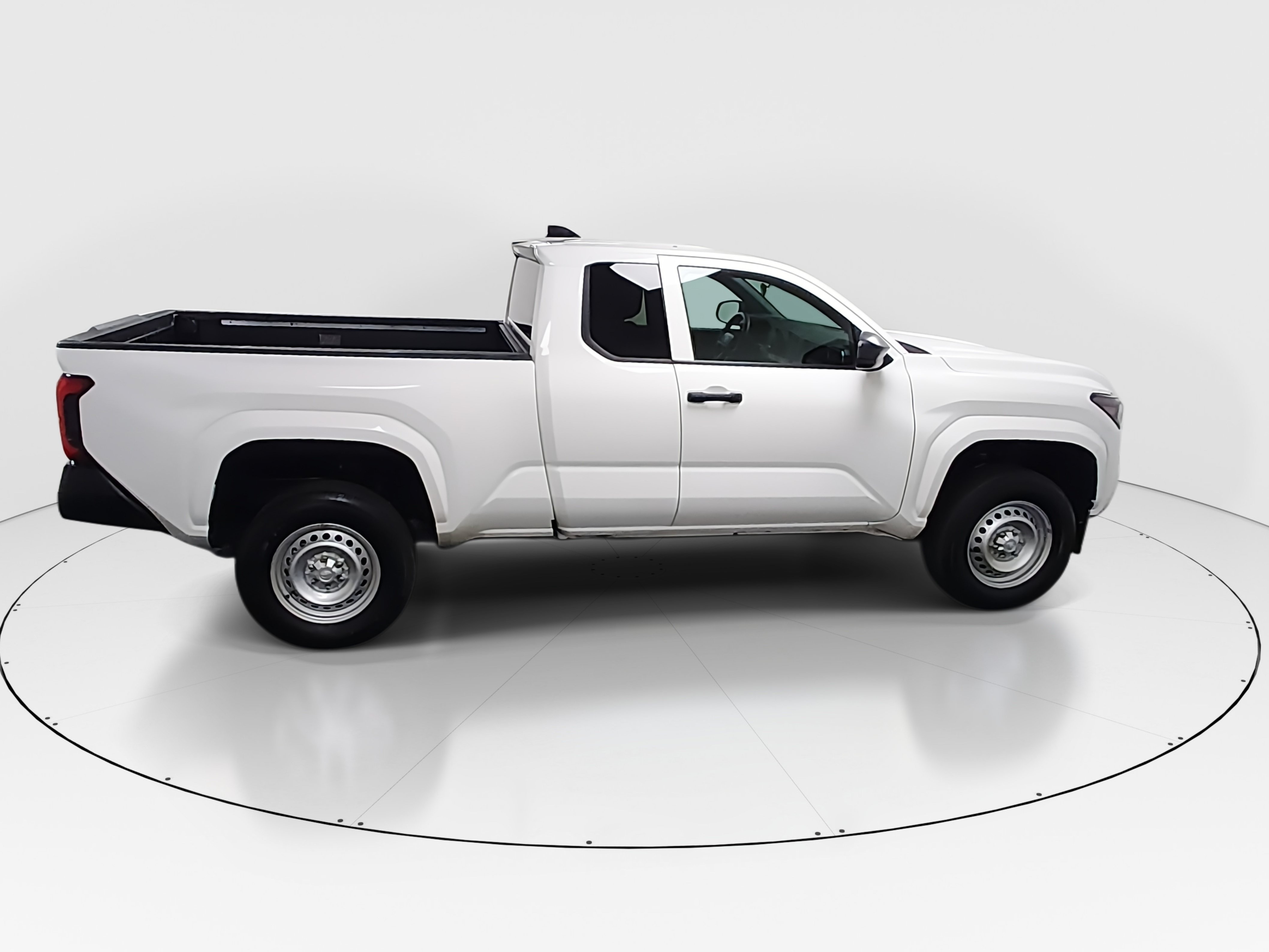 2025 Toyota Tacoma SR - Photo 8