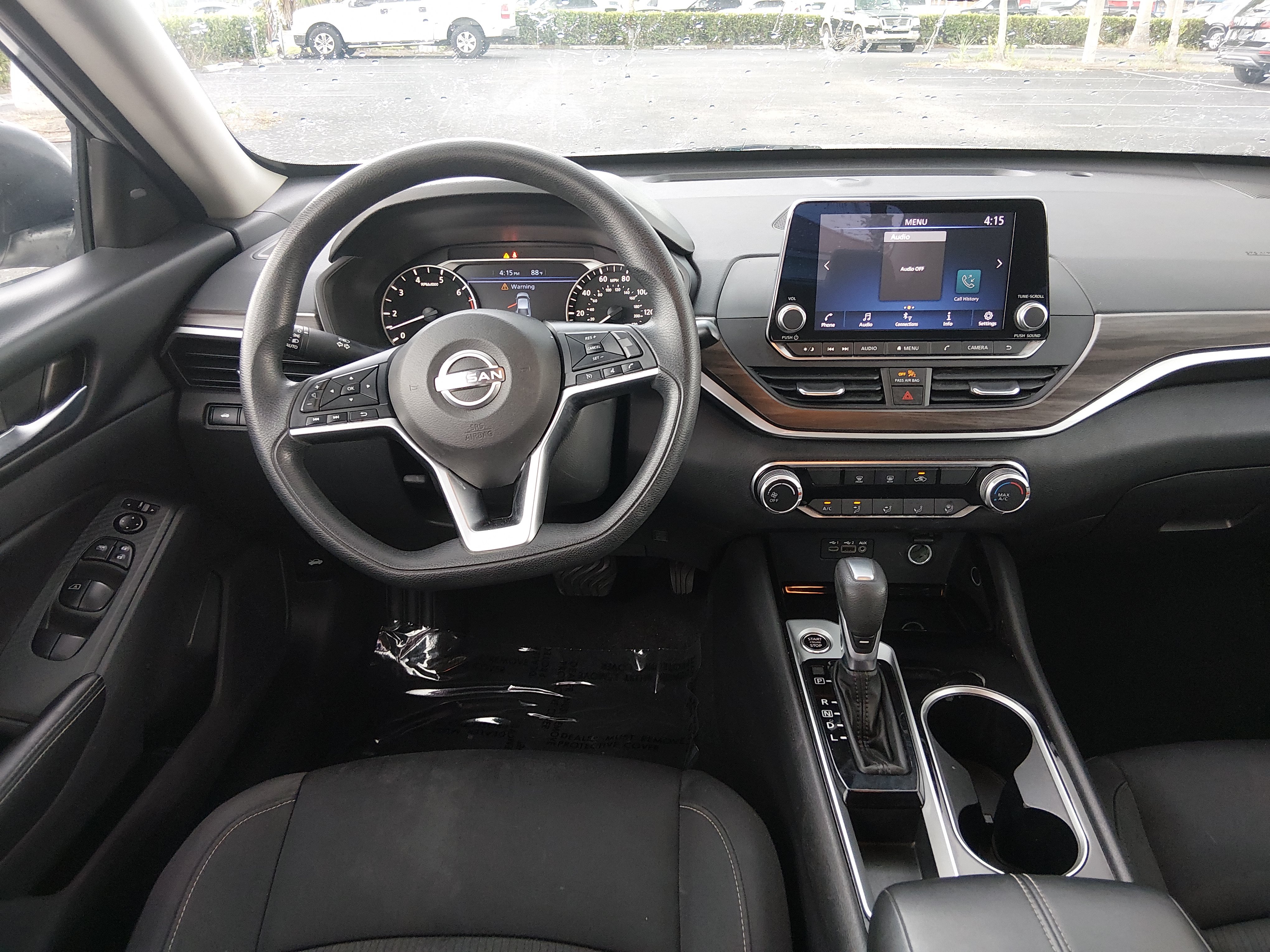 2024 Nissan Altima SV - Photo 12
