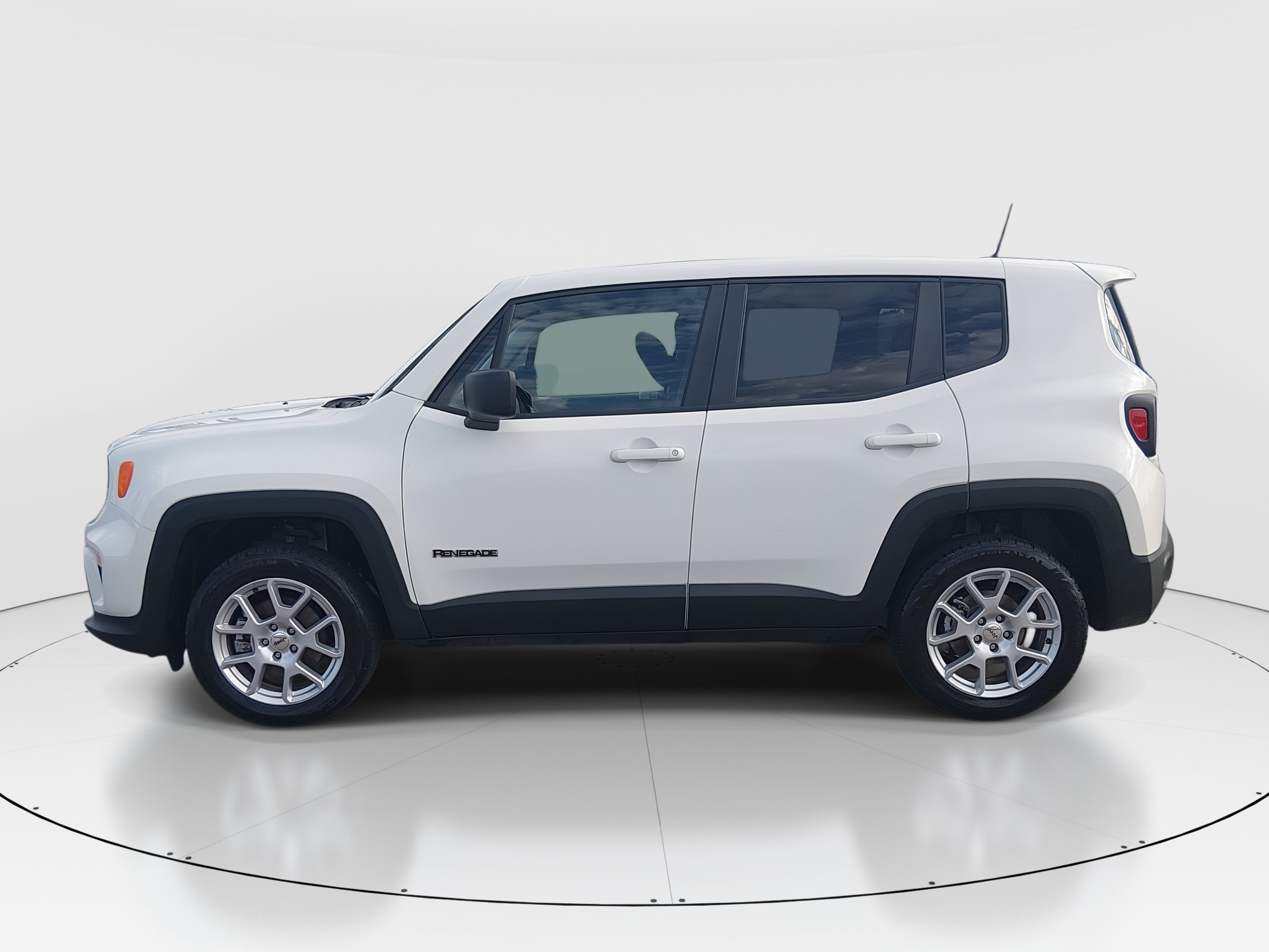 2023 Jeep Renegade 4