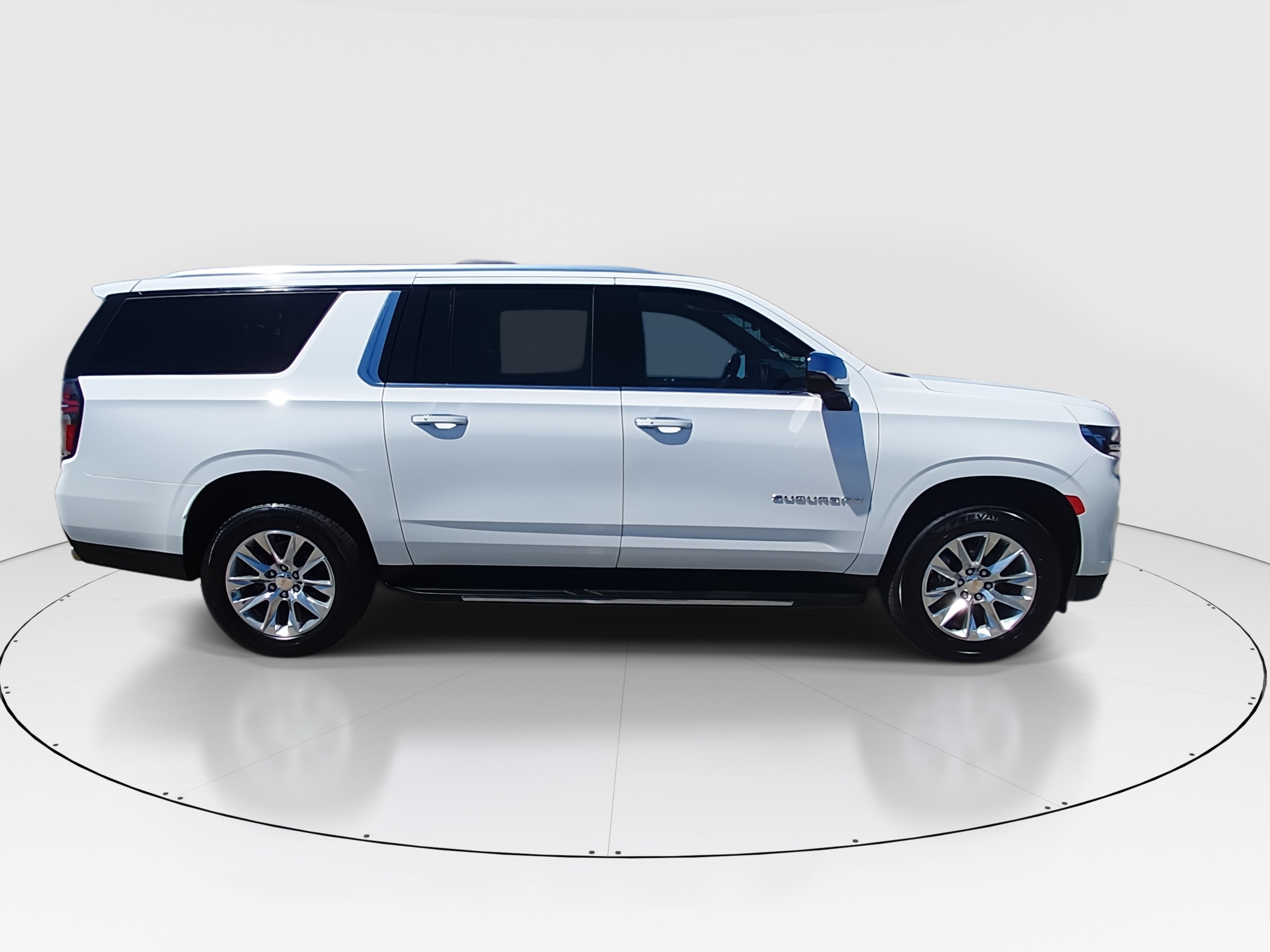 2024 Chevrolet Suburban Premier - Photo 8