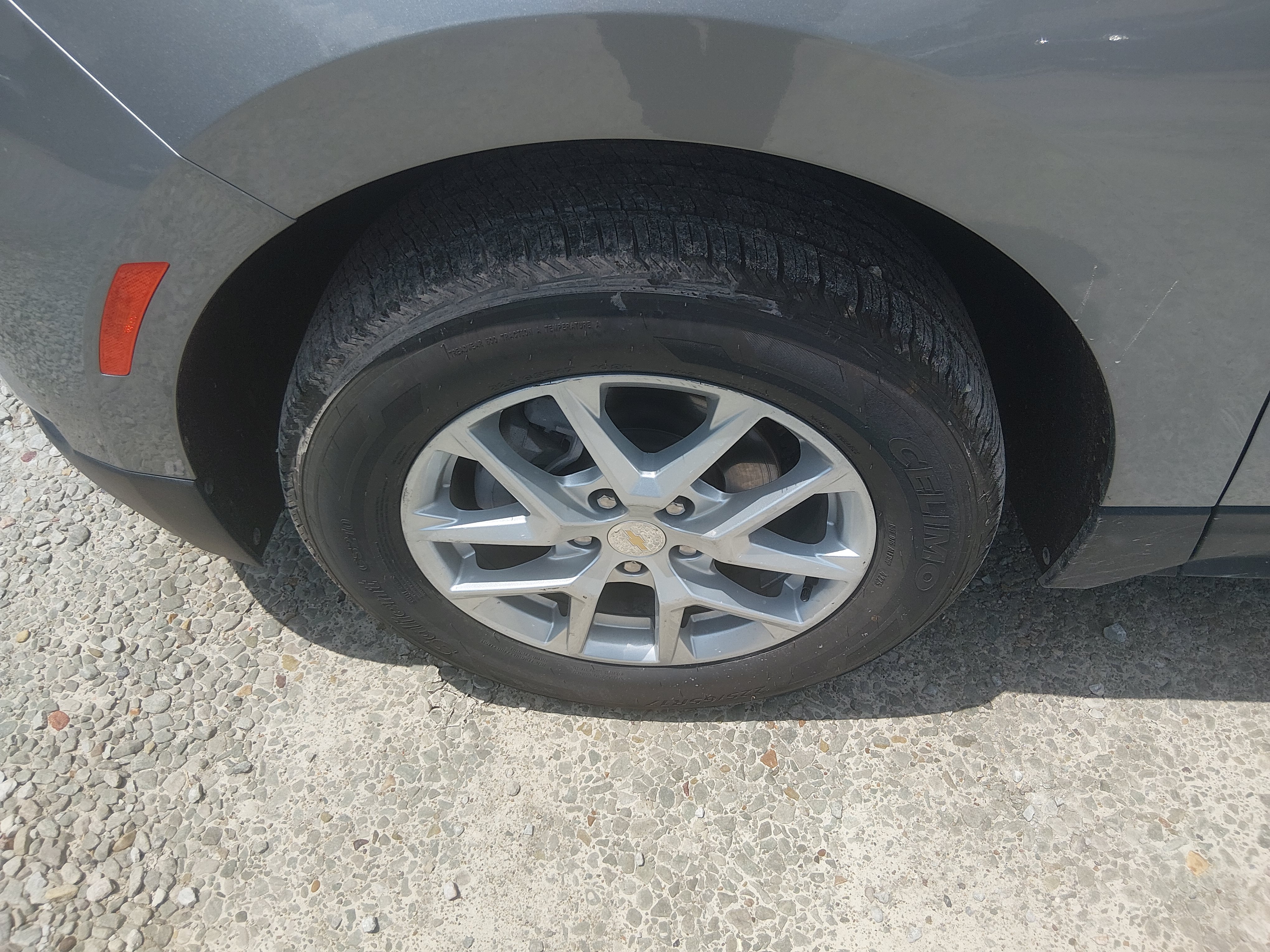 2024 Chevrolet Equinox LT - Photo 10