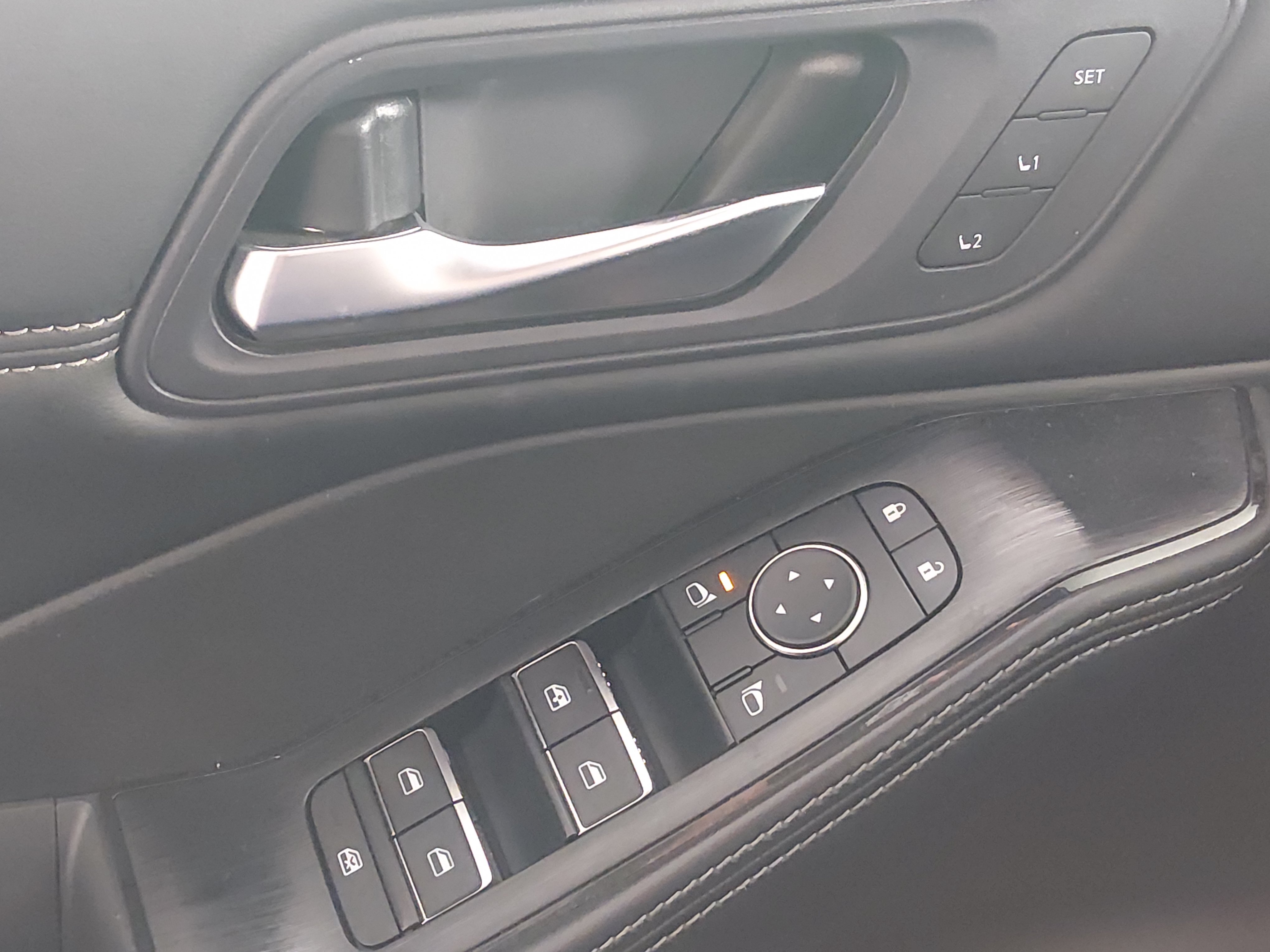 2023 Nissan Rogue SL - Photo 18