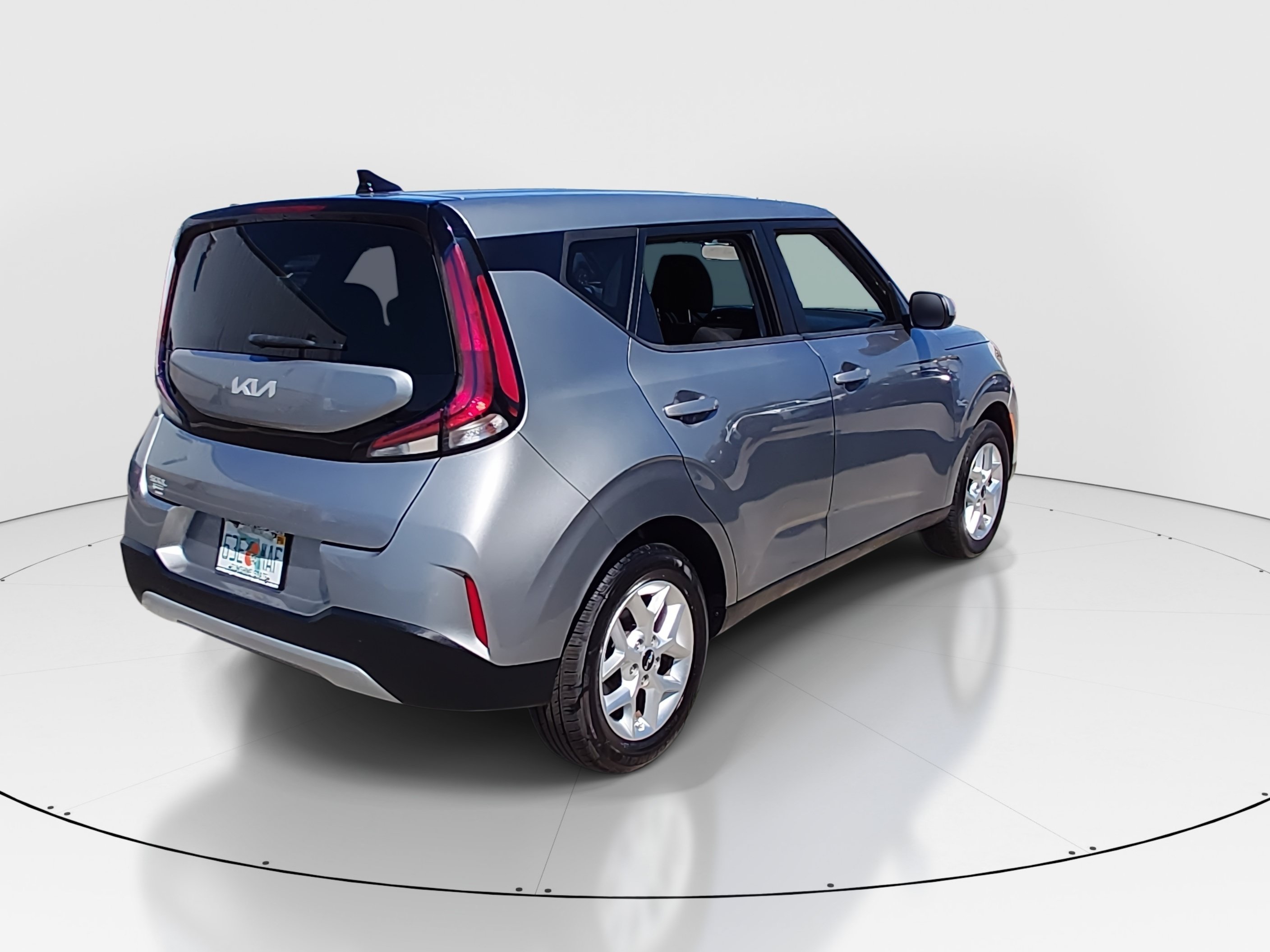 2024 Kia Soul LX - Photo 7