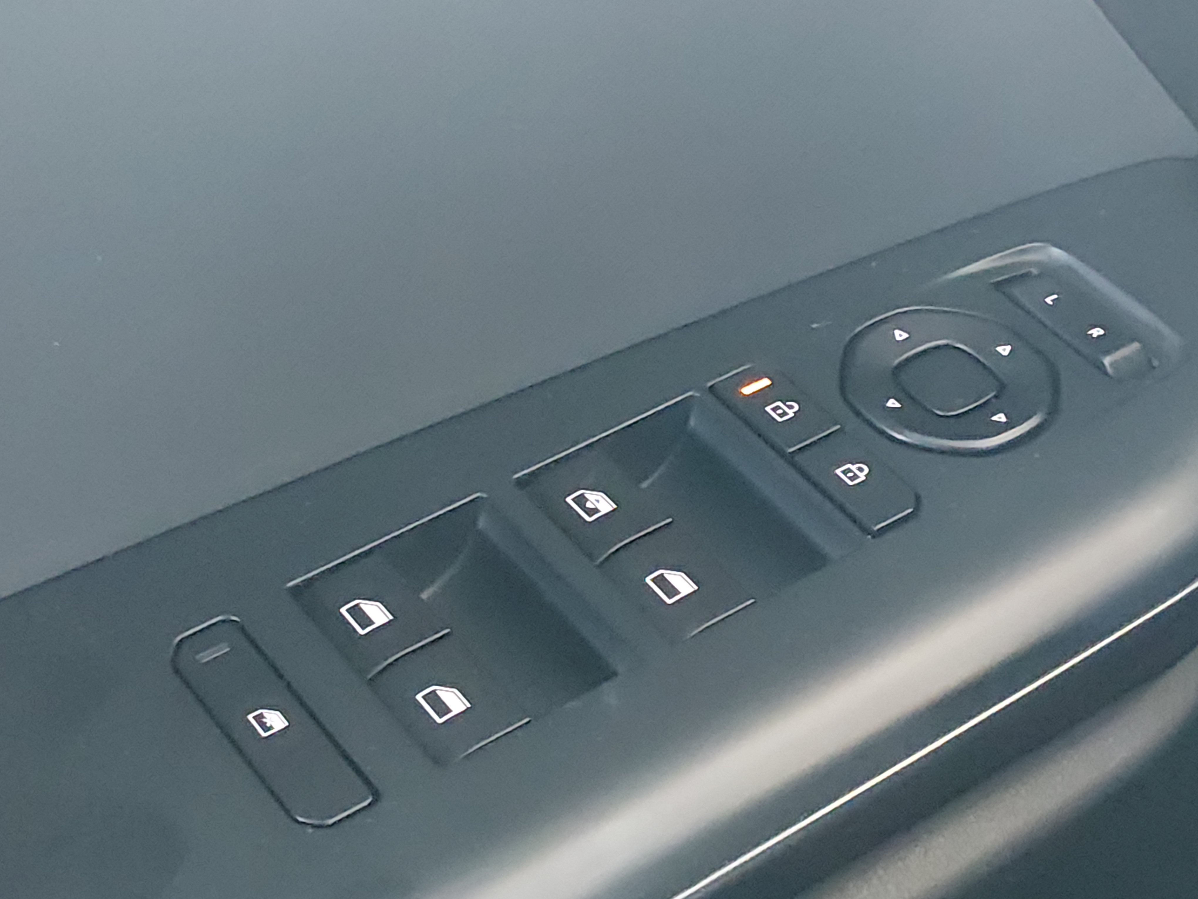 2025 Kia K4 LXS - Photo 16
