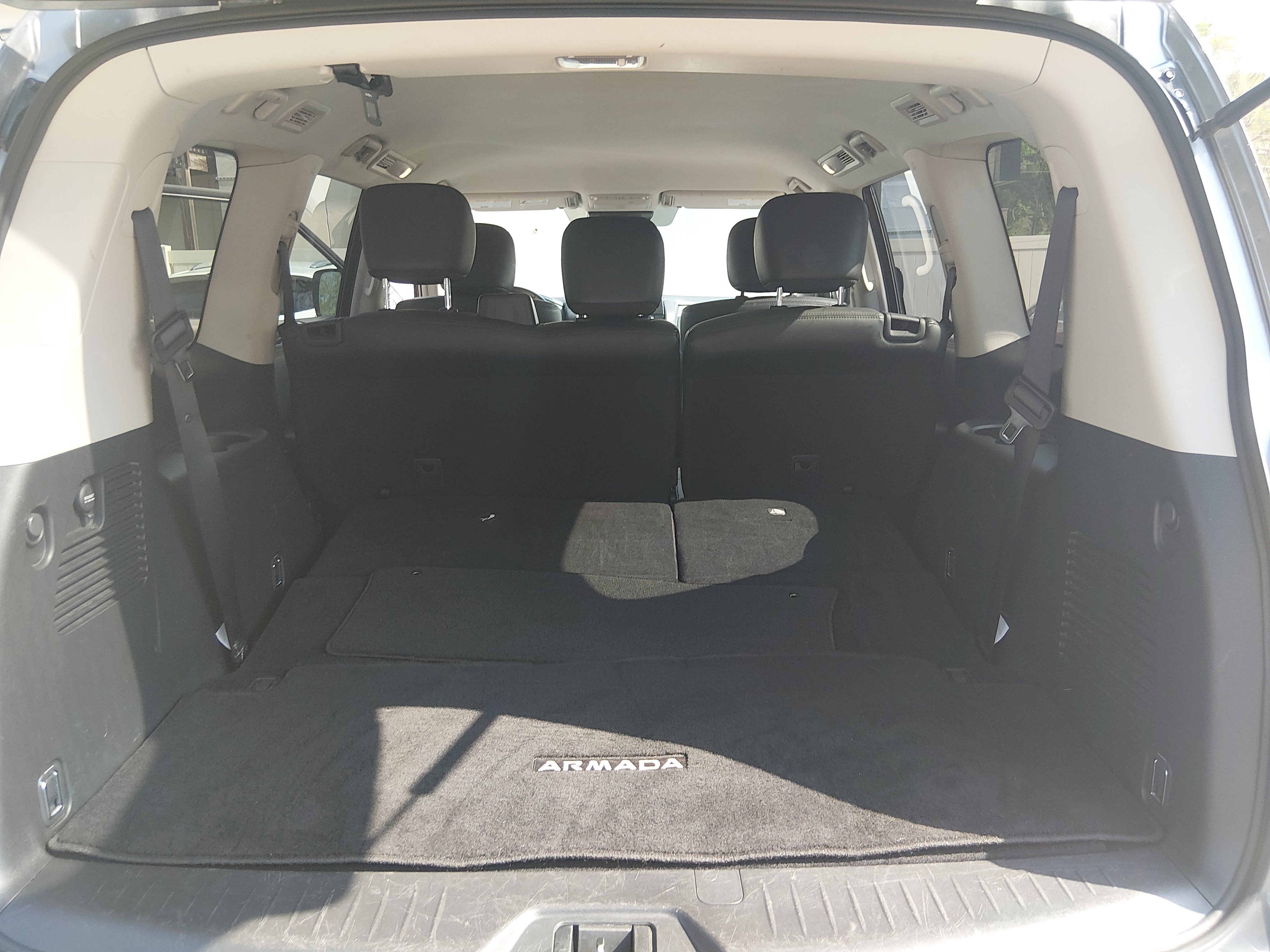 2024 Nissan Armada SV - Photo 11