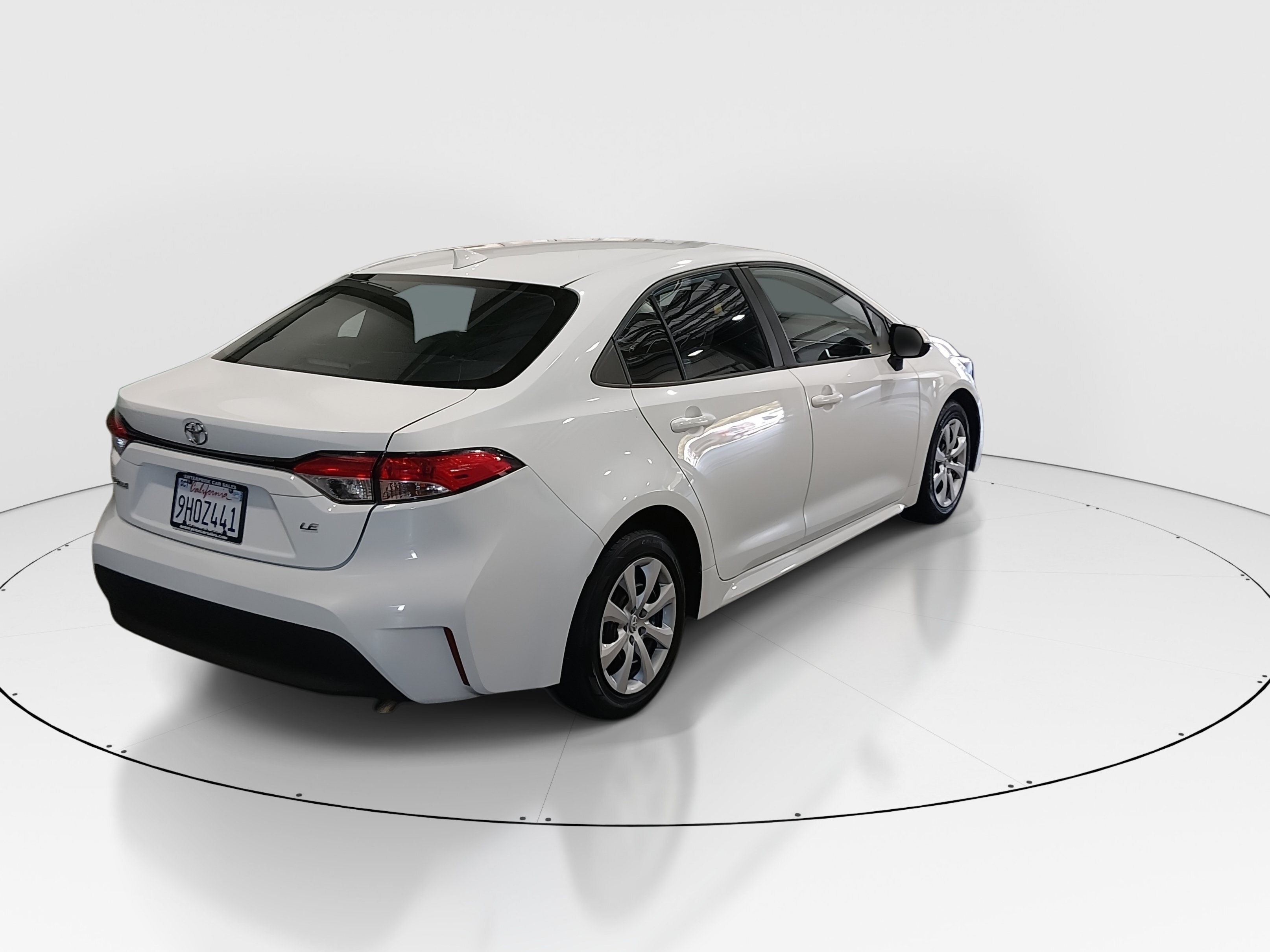 2024 Toyota Corolla LE - Photo 7