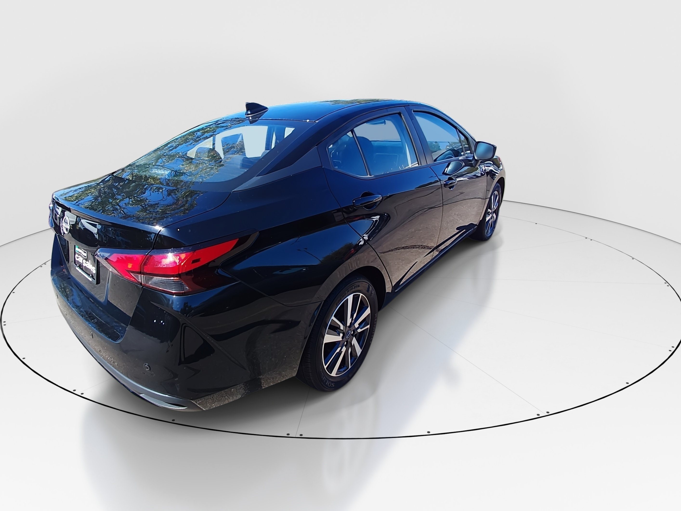 2025 Nissan Versa Sedan SV - Photo 7