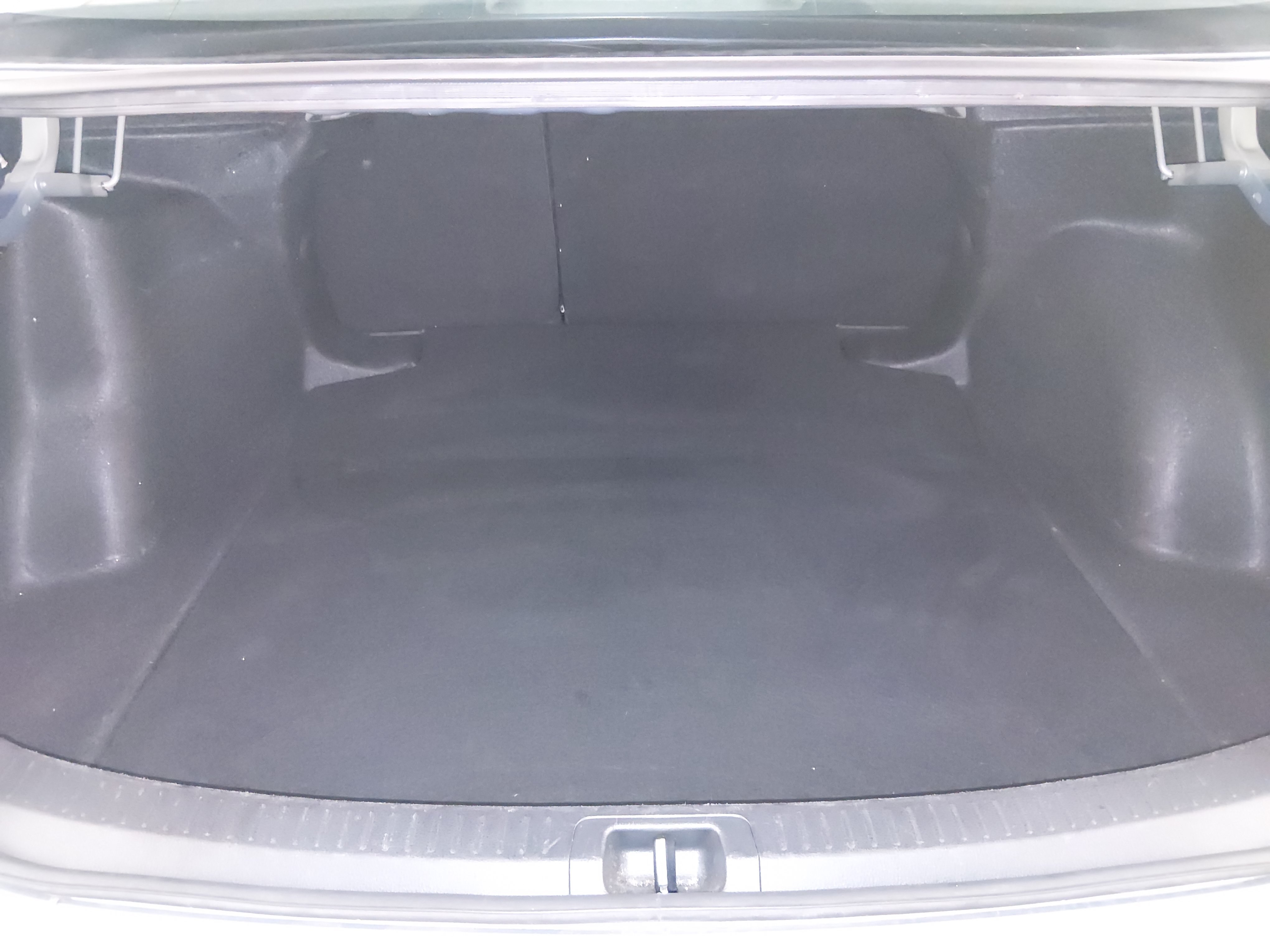 2024 Toyota Corolla LE - Photo 11