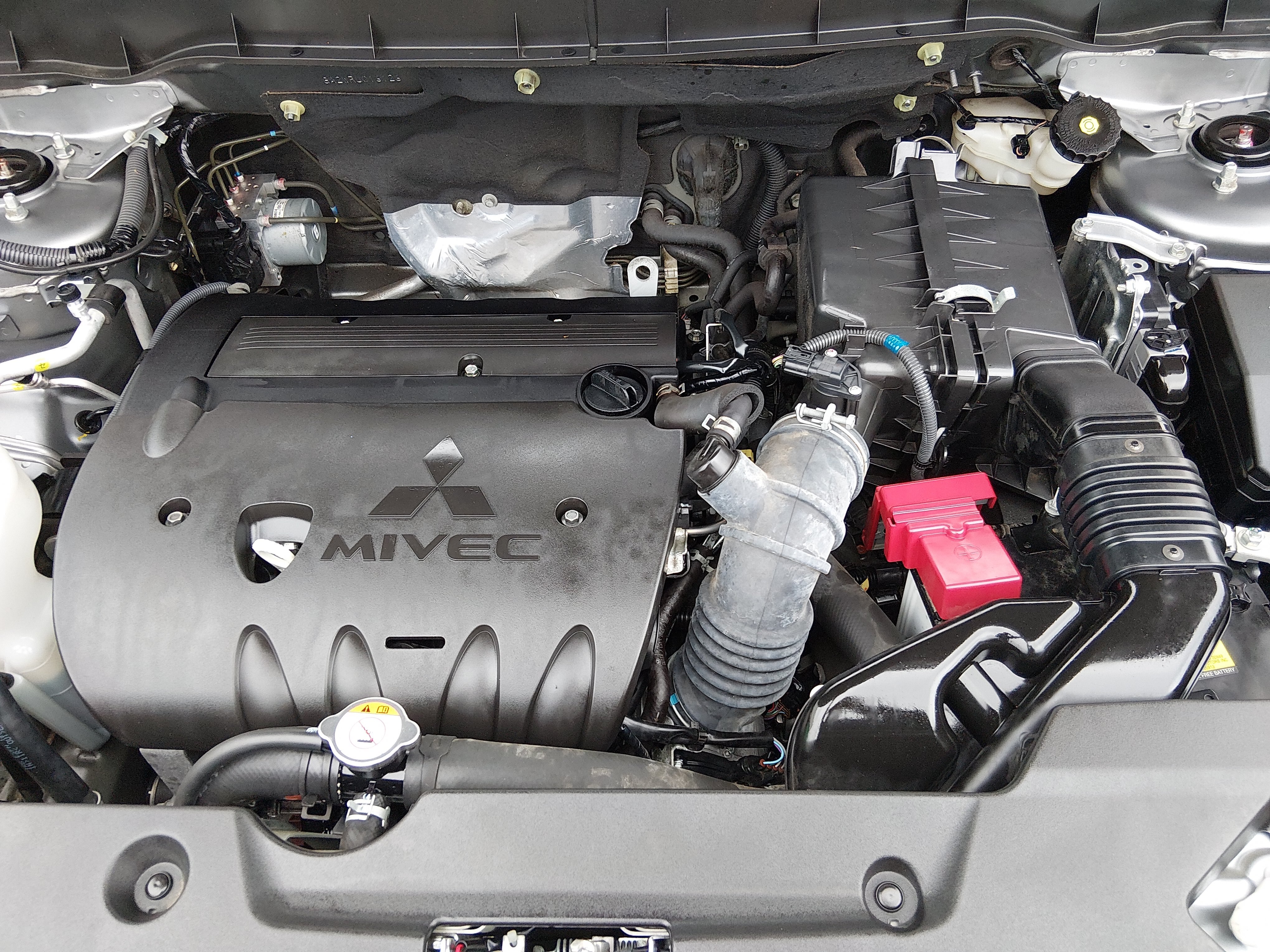 2024 Mitsubishi Outlander Sport ES - Photo 9
