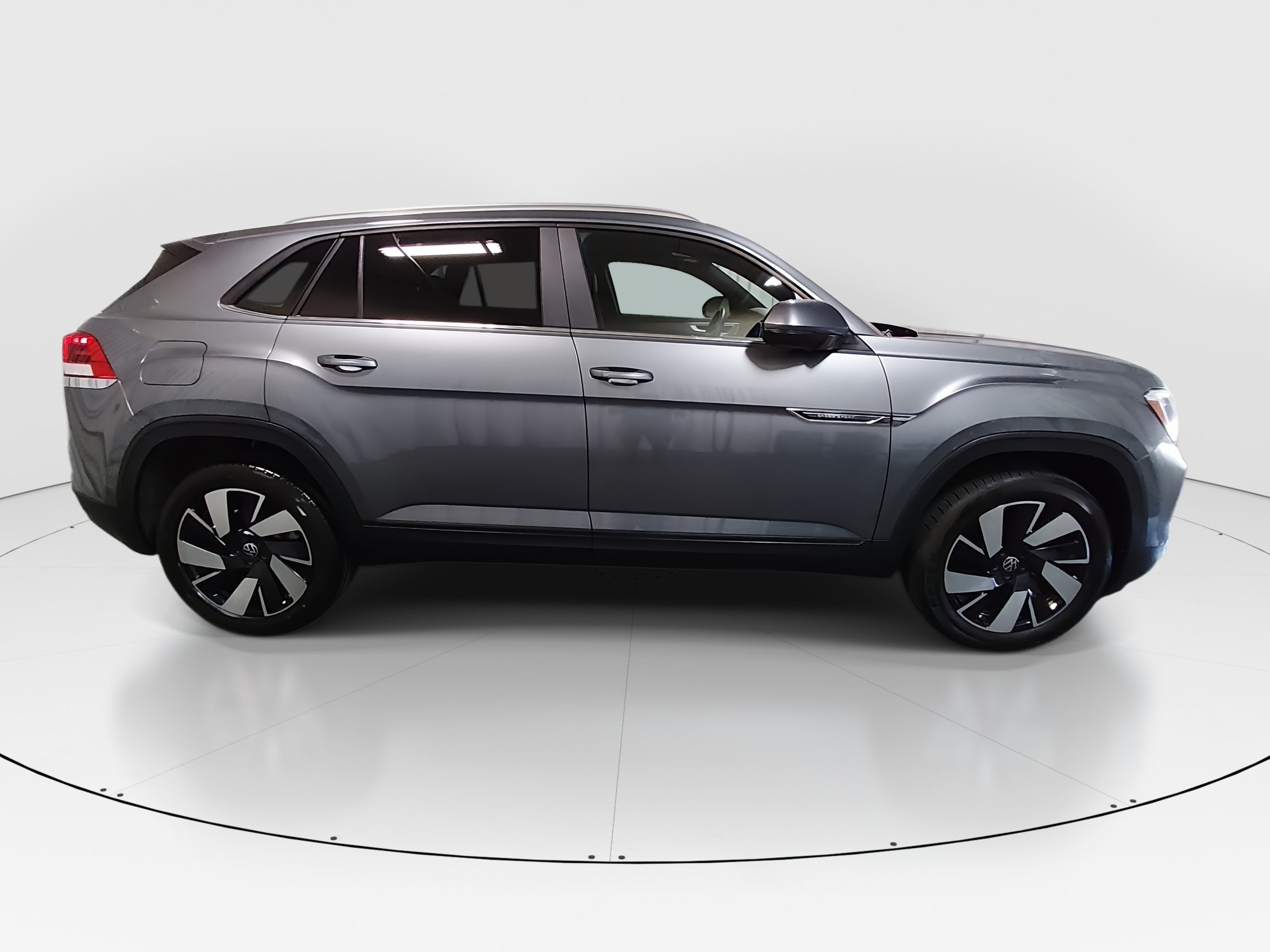 2024 Volkswagen Atlas Cross Sport SE w/Tech - Photo 8