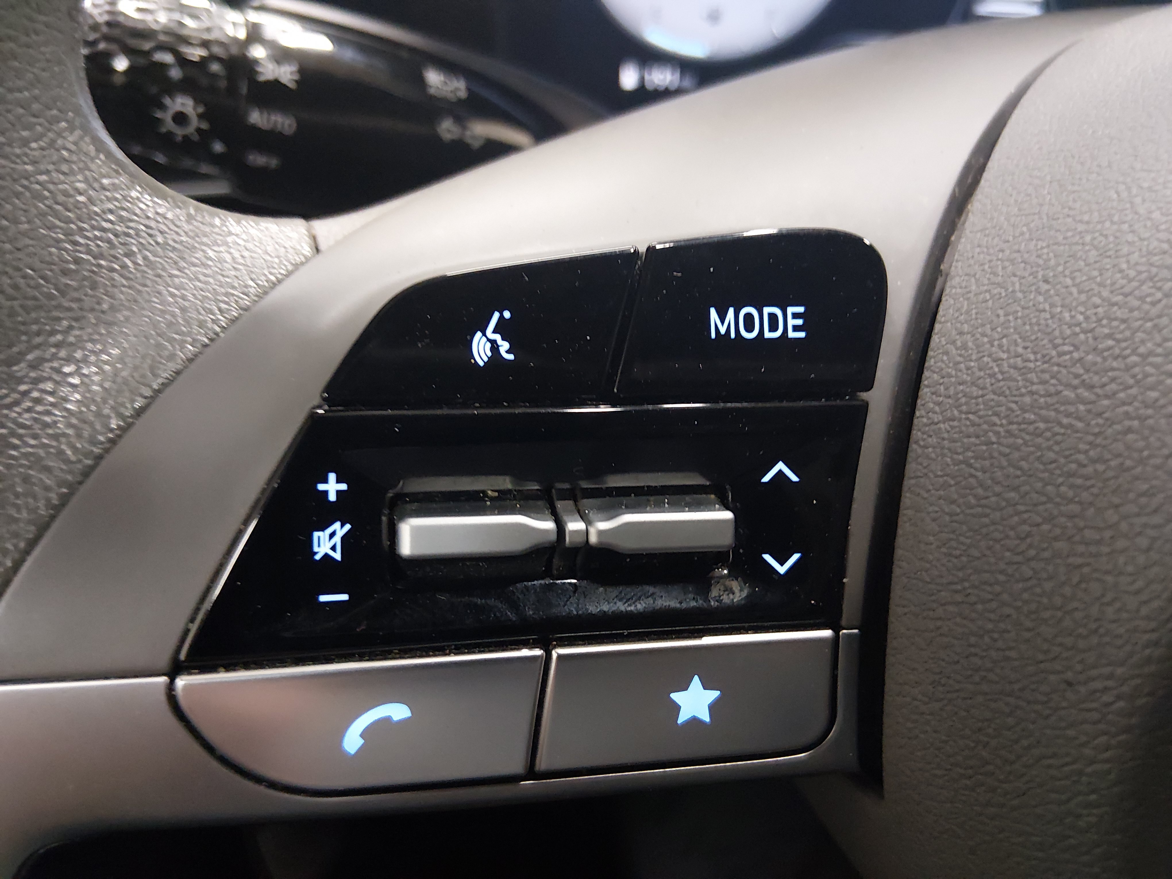 2024 Hyundai Elantra SEL - Photo 18