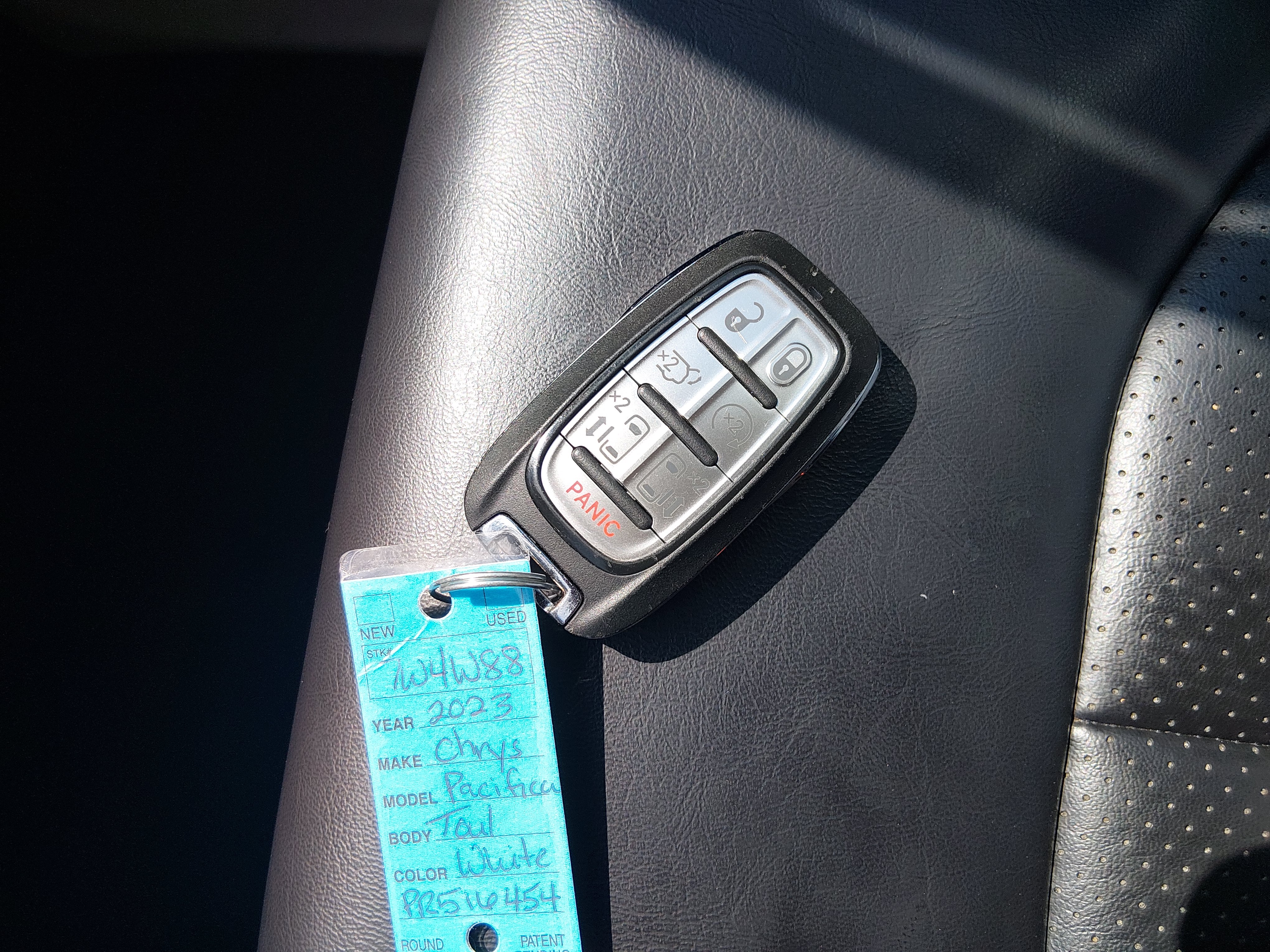 2023 Chrysler Pacifica Touring L - Photo 15