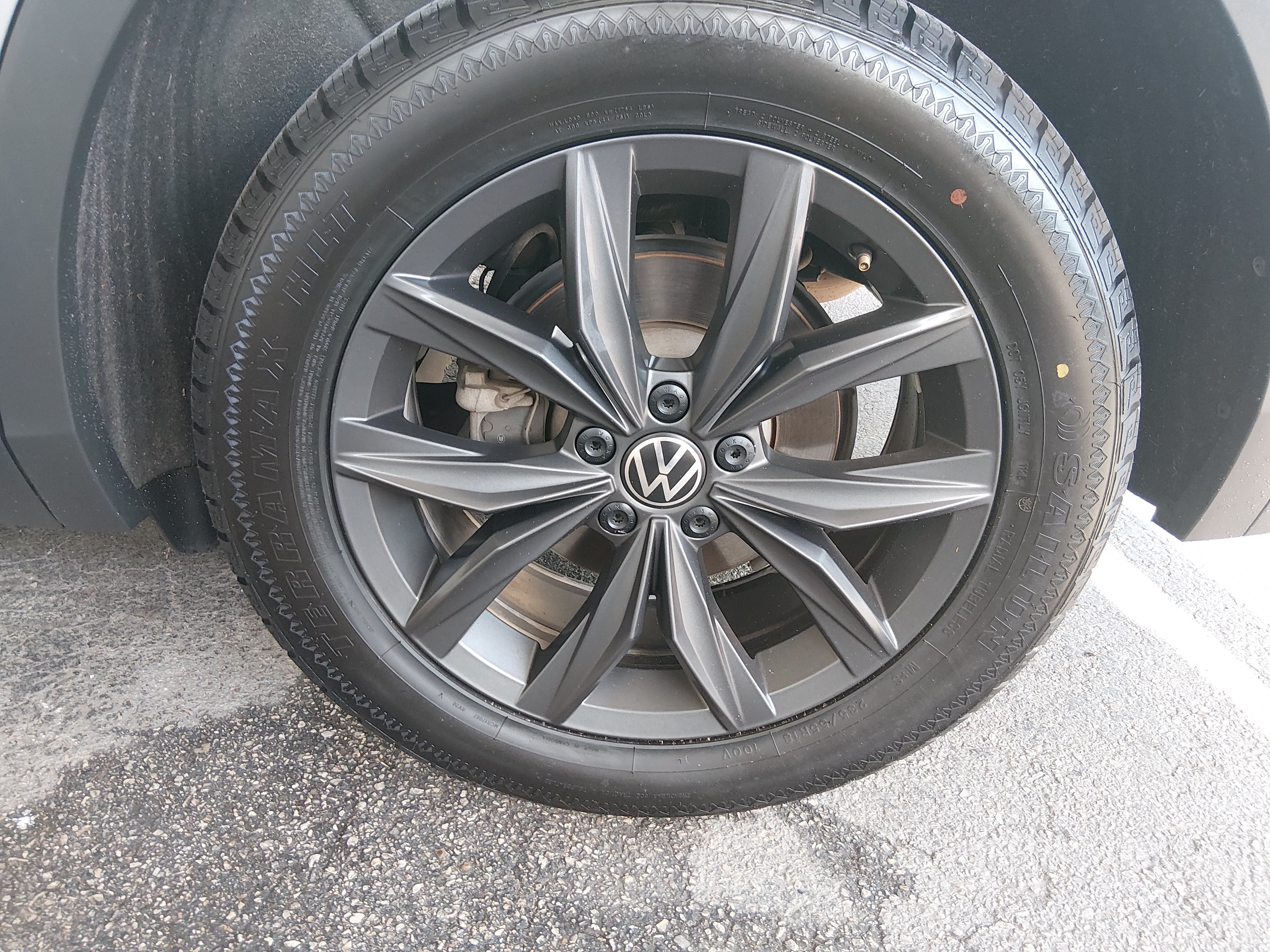2024 Volkswagen Tiguan SE - Photo 9