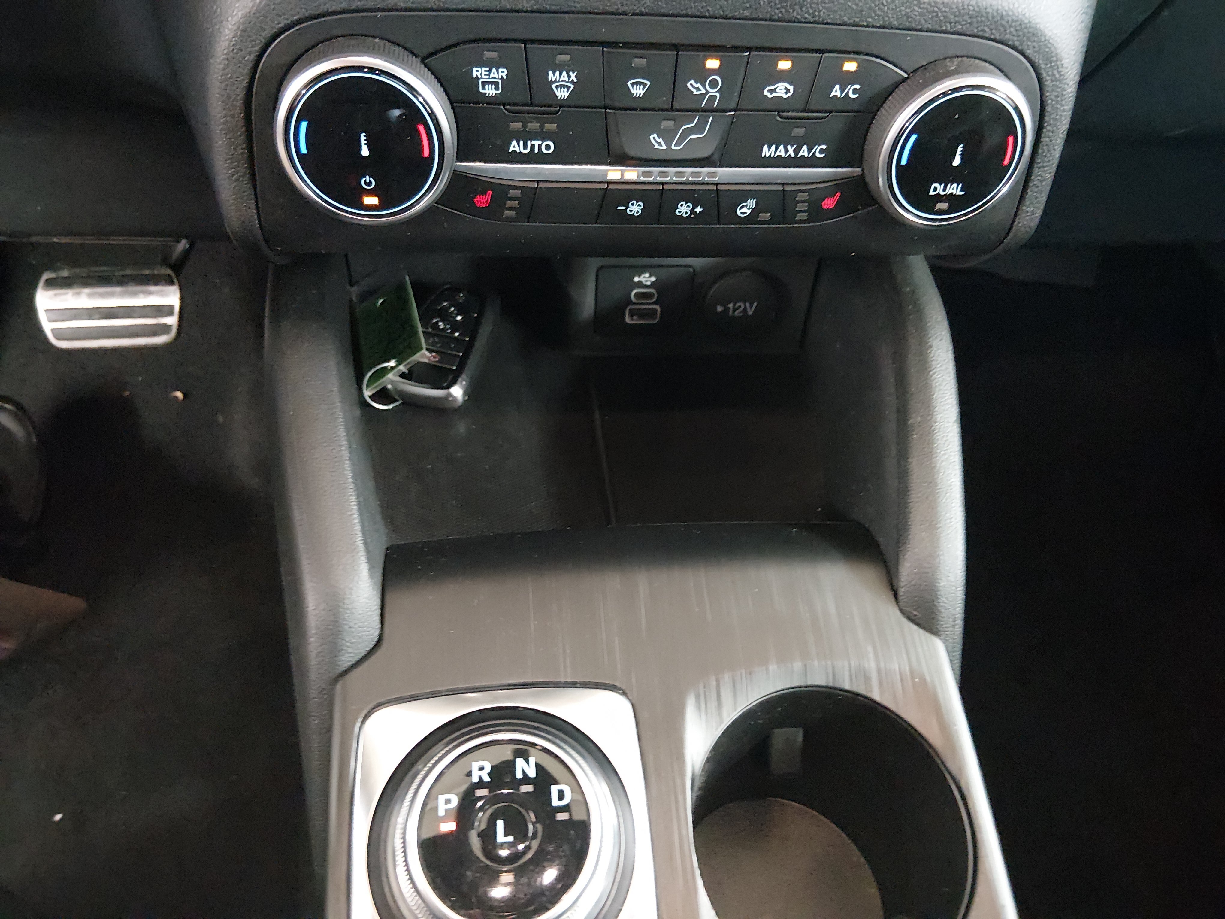 2024 Ford Escape ST-Line - Photo 13
