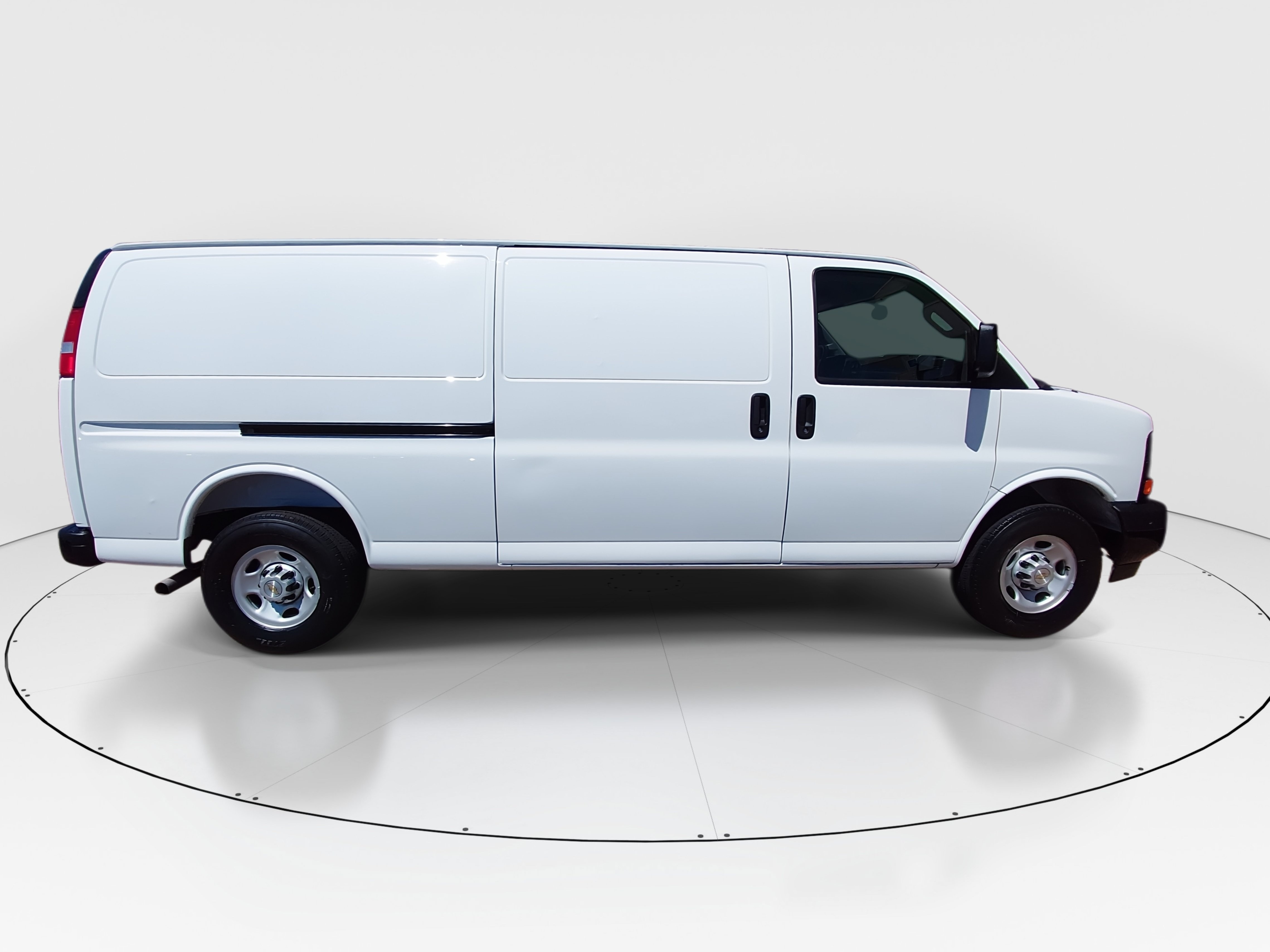 2025 Chevrolet Express Cargo Work Van - Photo 8
