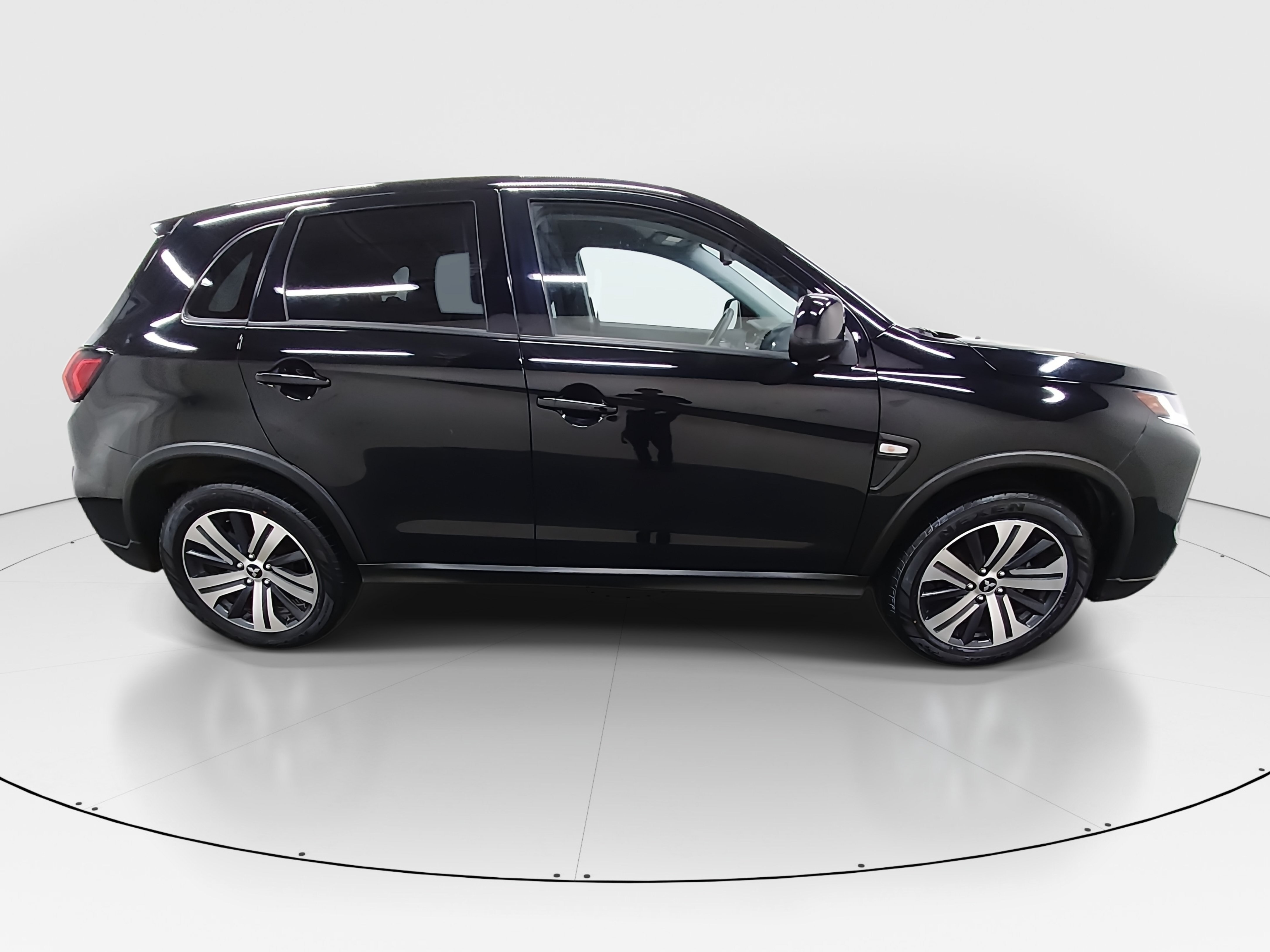 2024 Mitsubishi Outlander Sport ES - Photo 8