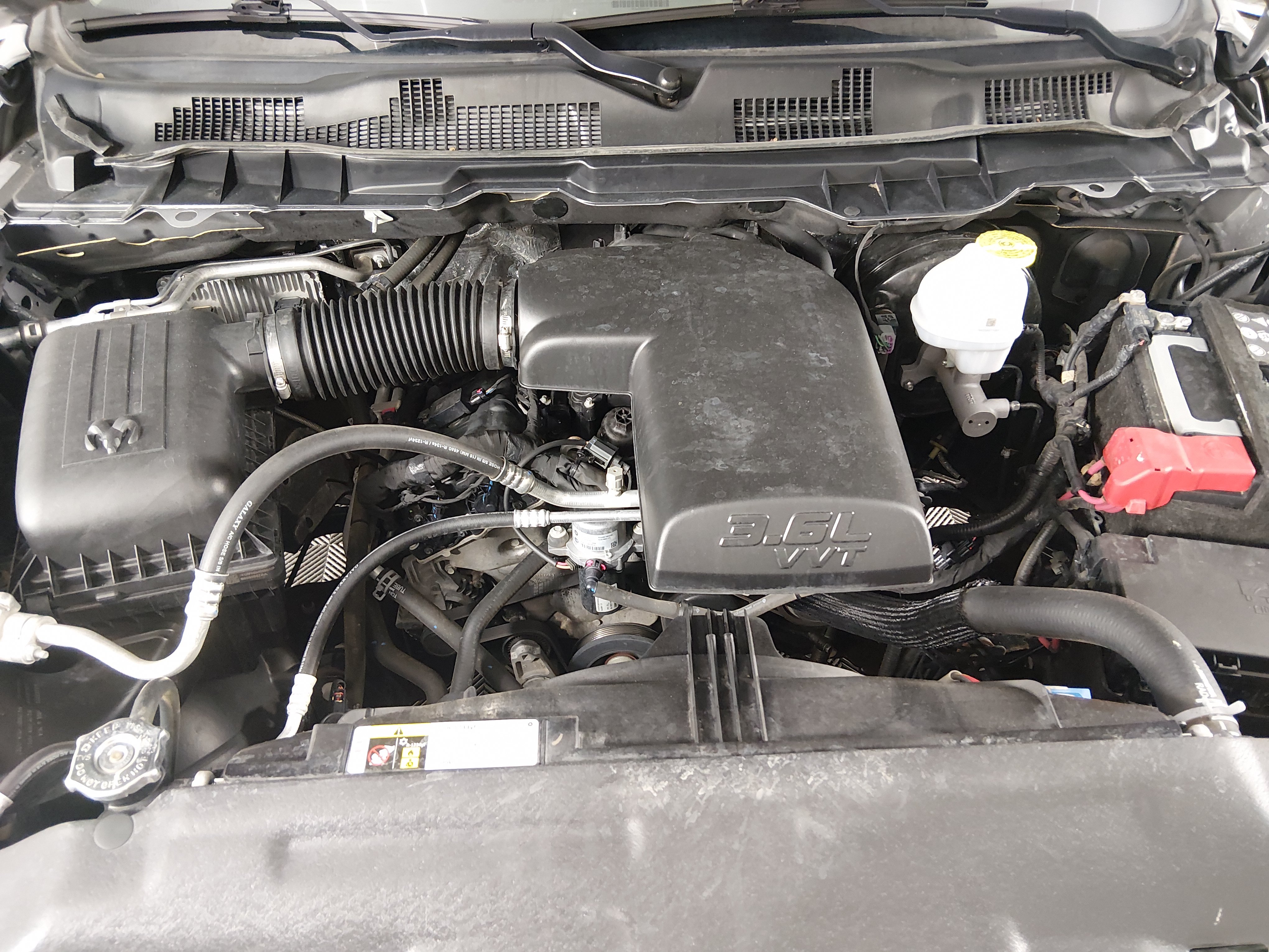 2024 RAM Ram 1500 Classic SLT - Photo 9