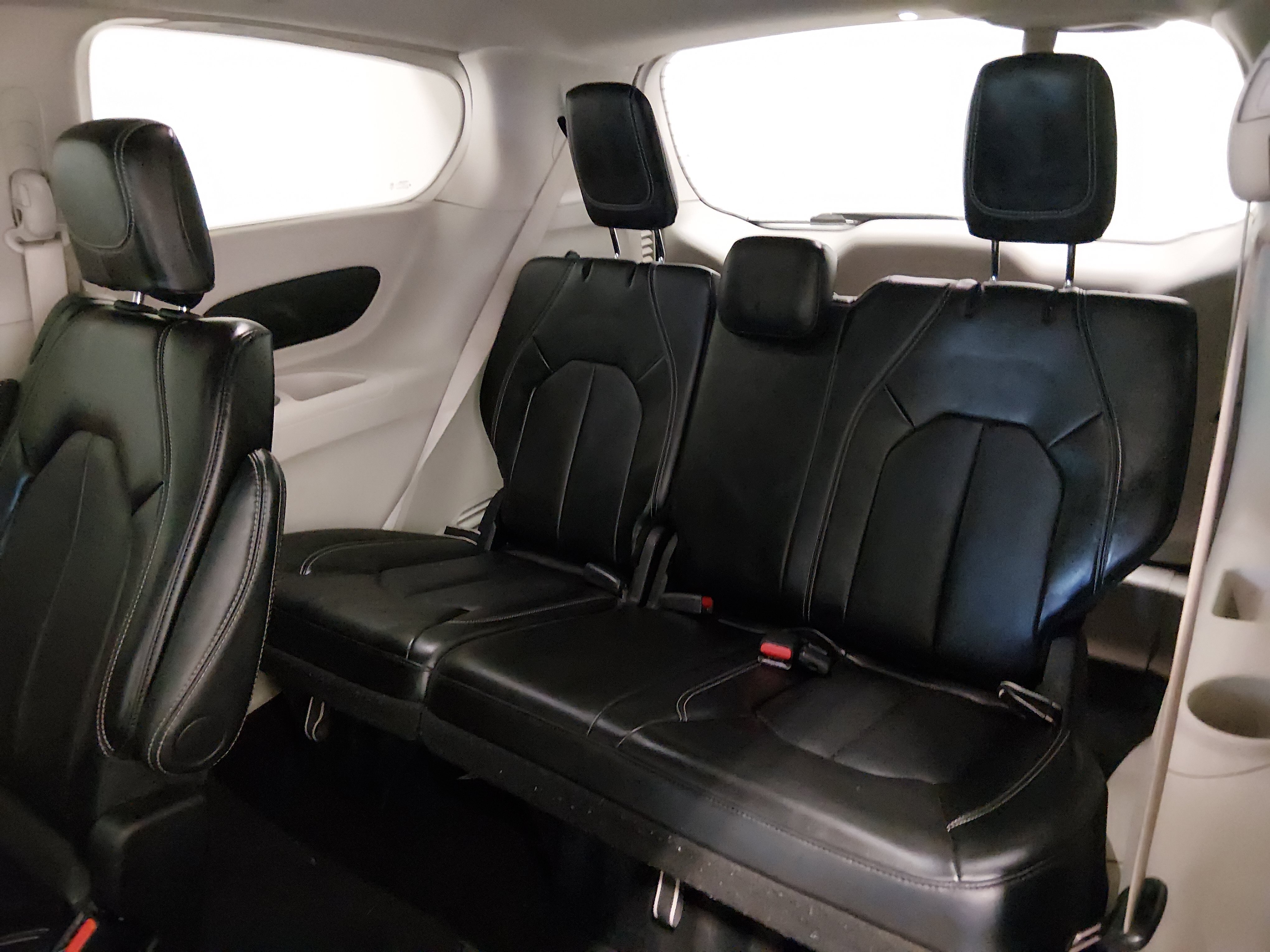 2024 Chrysler Pacifica Touring L - Photo 17