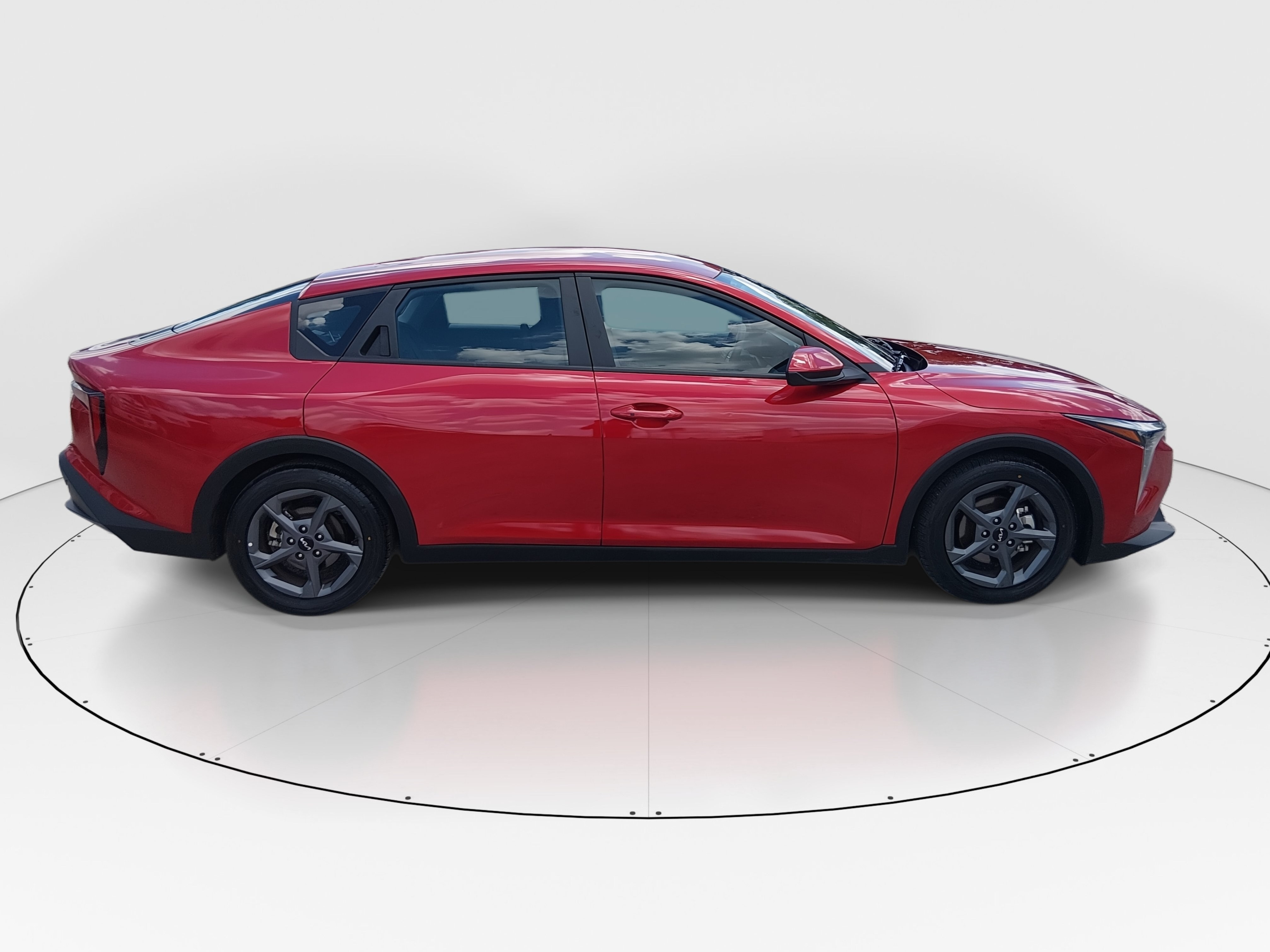 2025 Kia K4 LXS - Photo 8