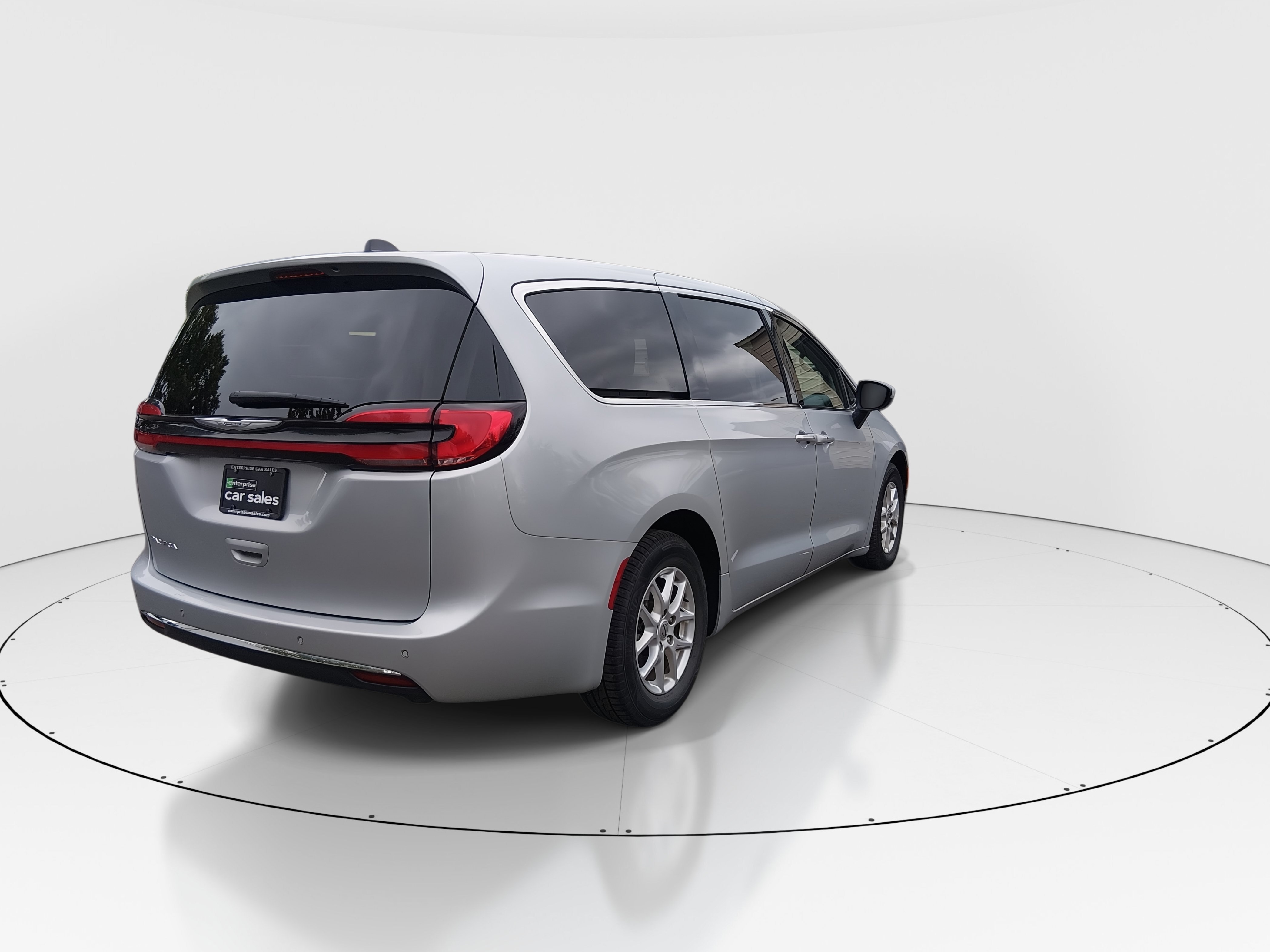 2023 Chrysler Pacifica Touring L - Photo 7