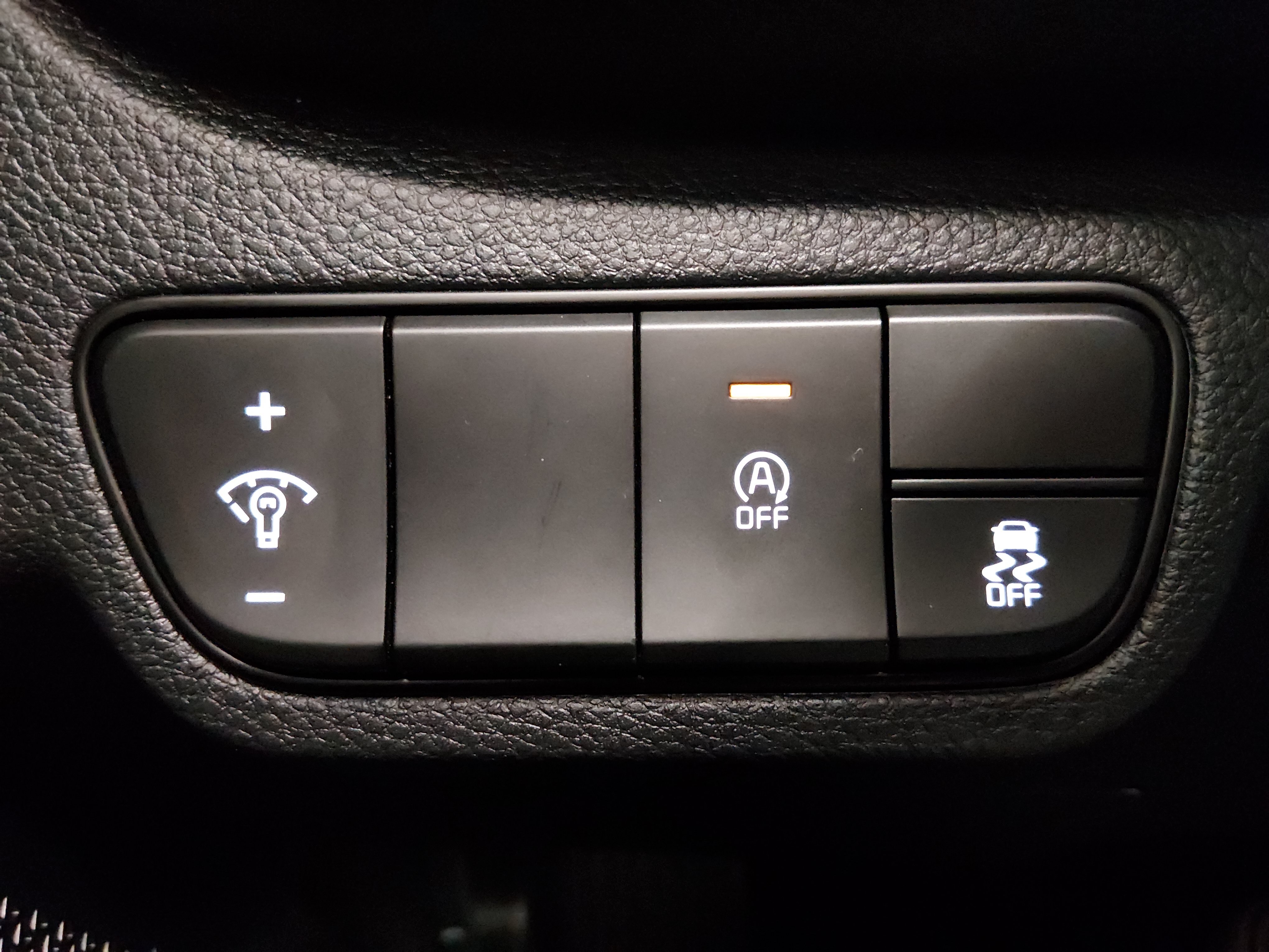 2025 Kia Seltos S - Photo 23