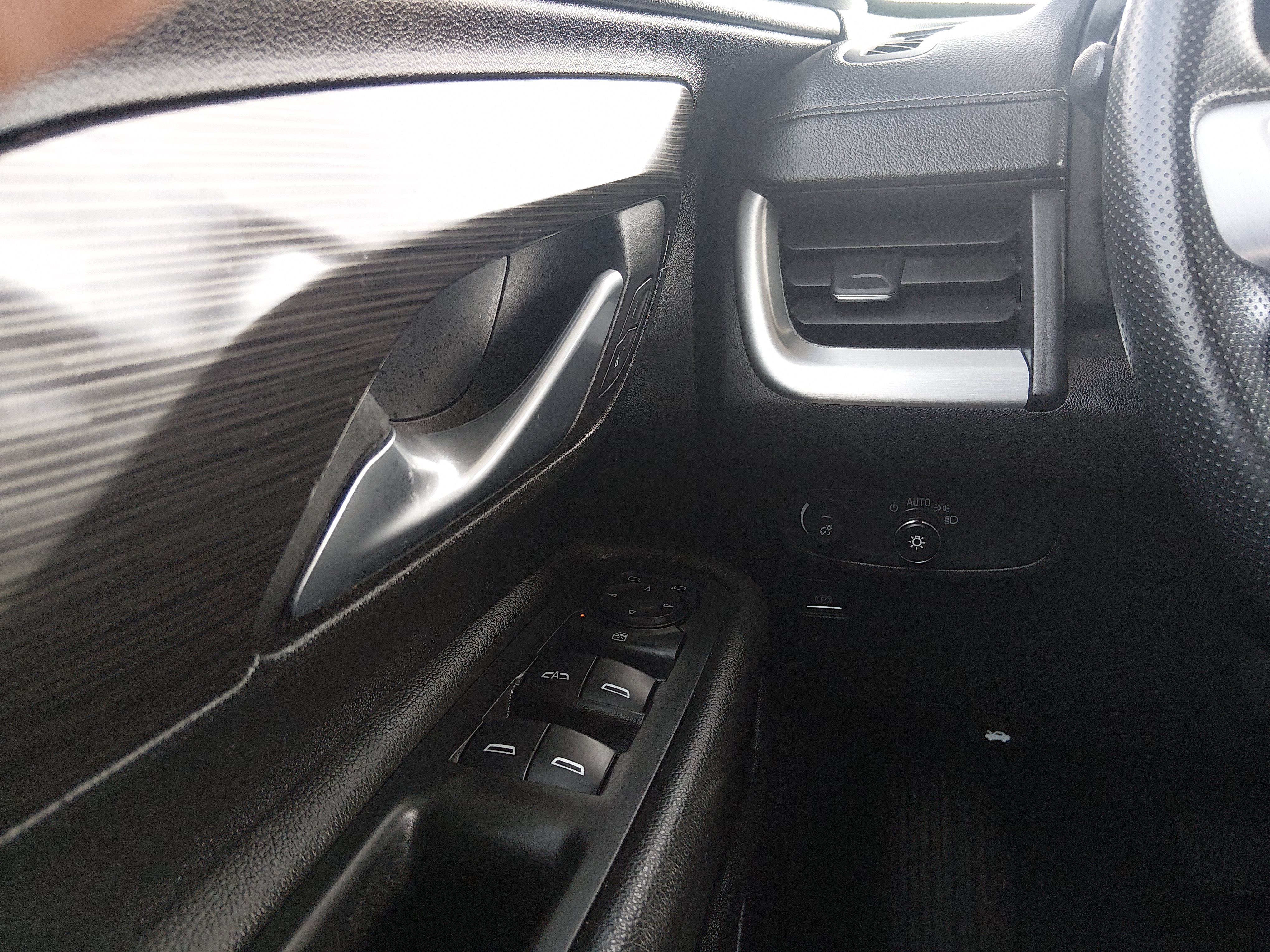 2024 GMC Terrain SLE - Photo 20
