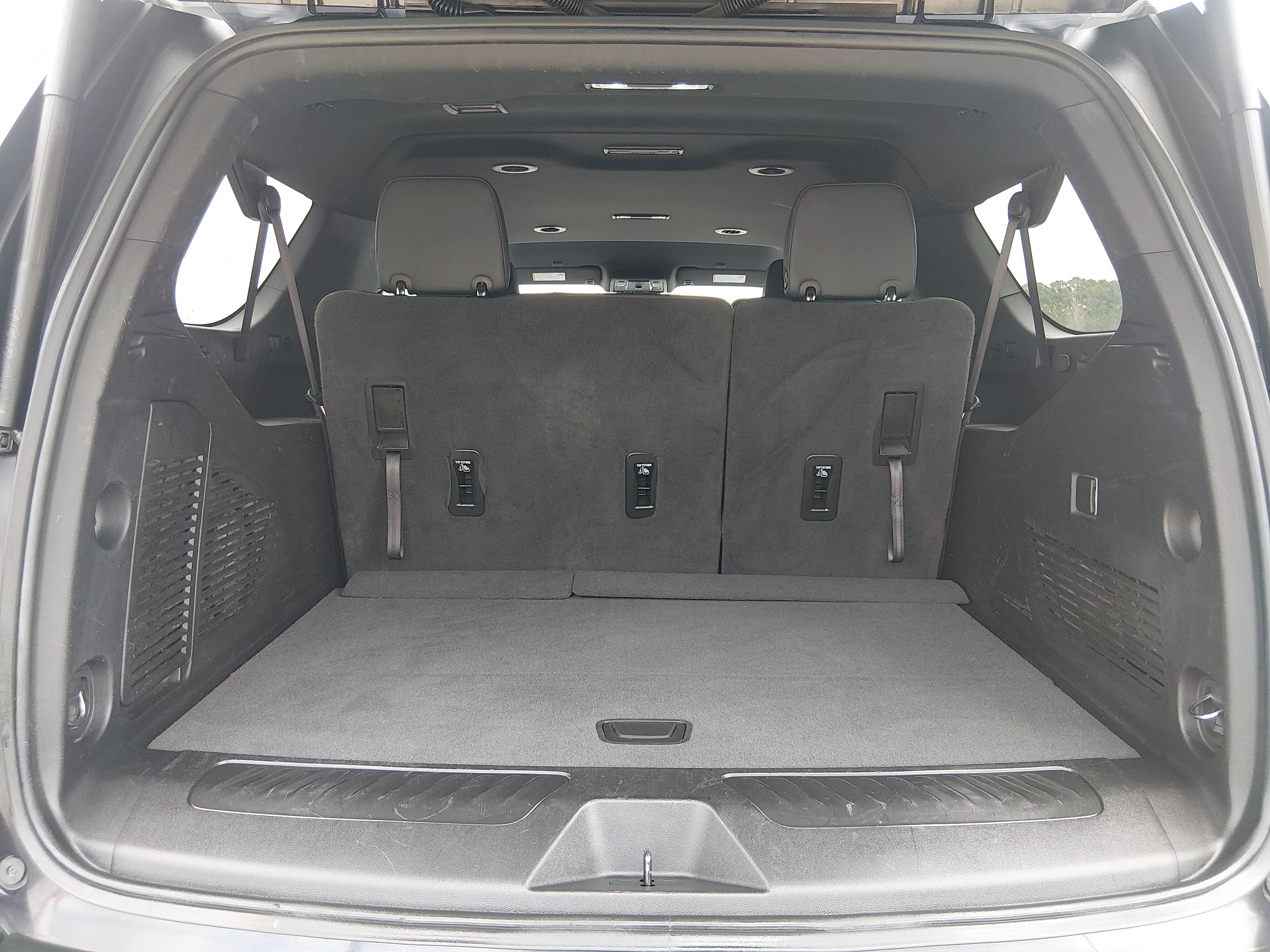 2024 Chevrolet Suburban LT - Photo 11