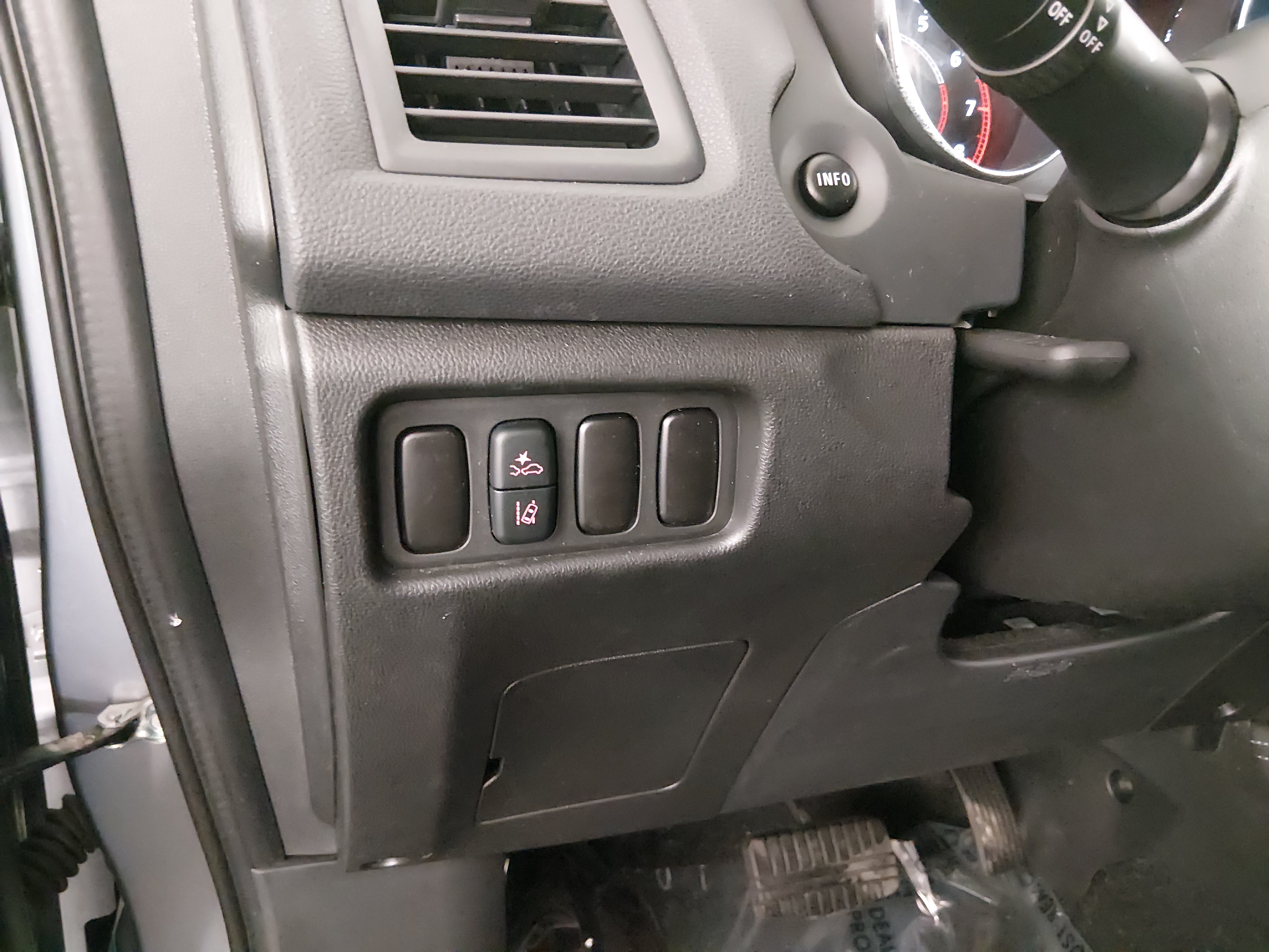 2025 Mitsubishi Outlander Sport ES - Photo 13