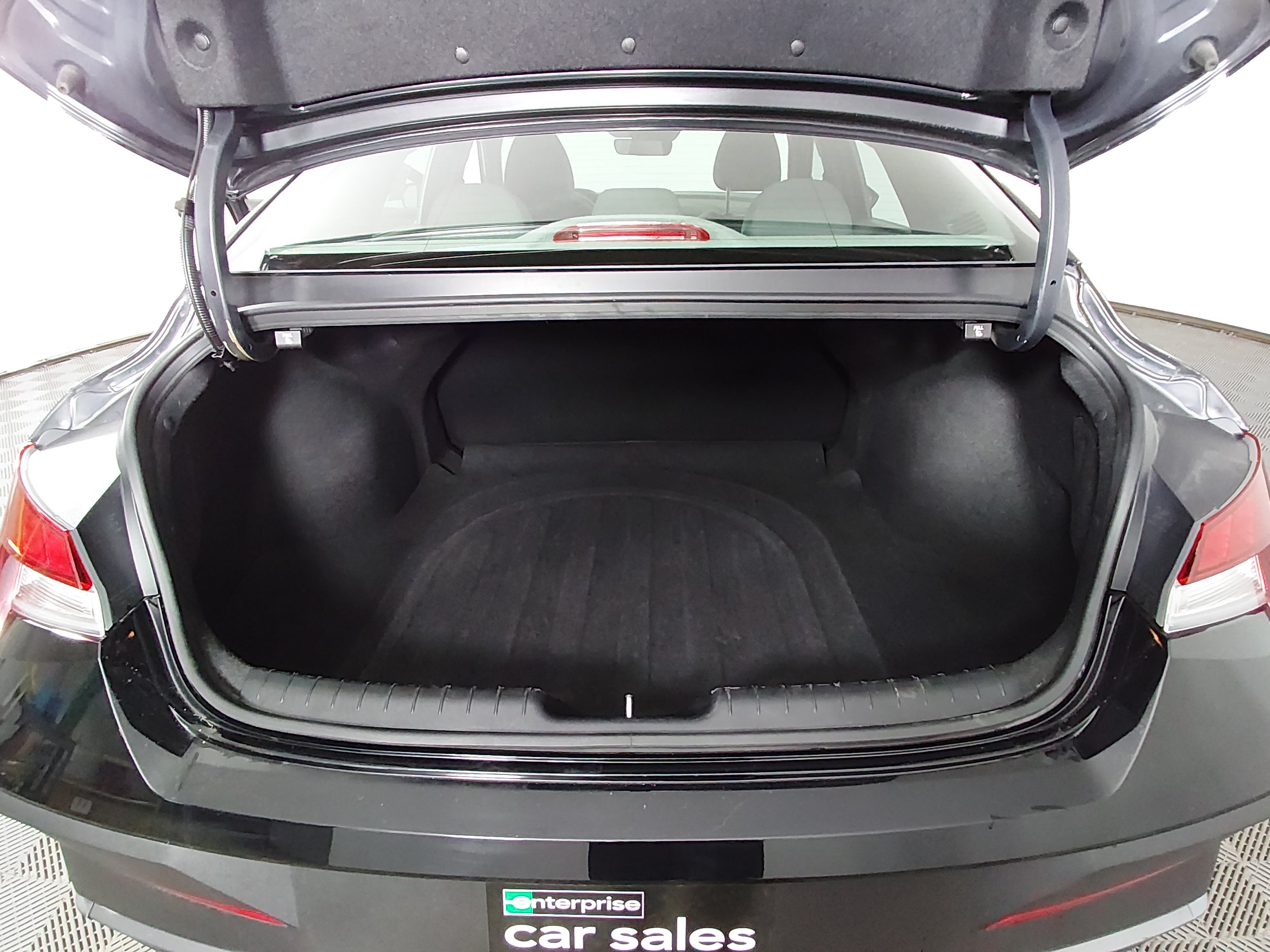 2024 Hyundai Elantra SEL - Photo 11