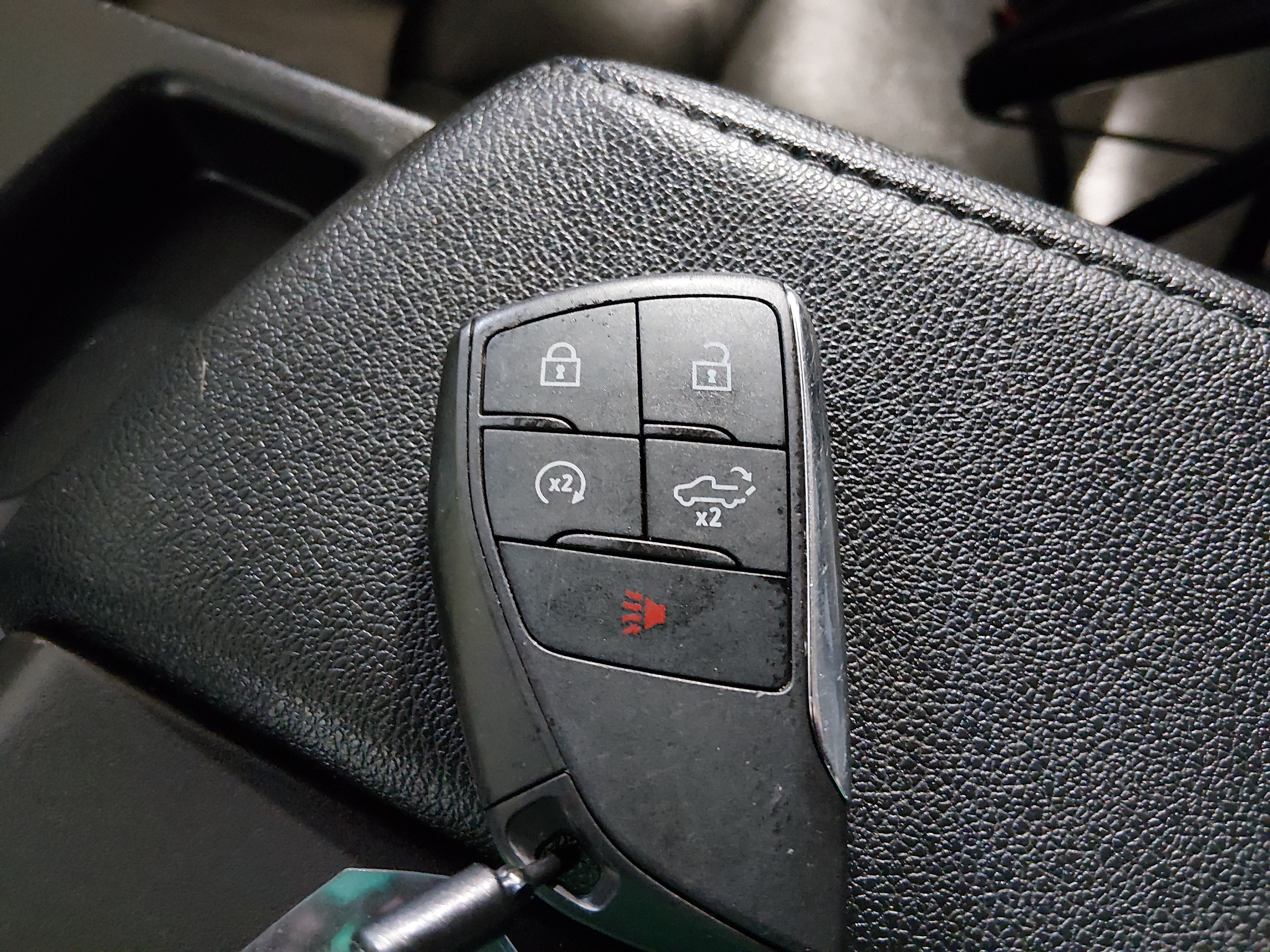 2025 GMC Sierra 1500 SLT - Photo 15