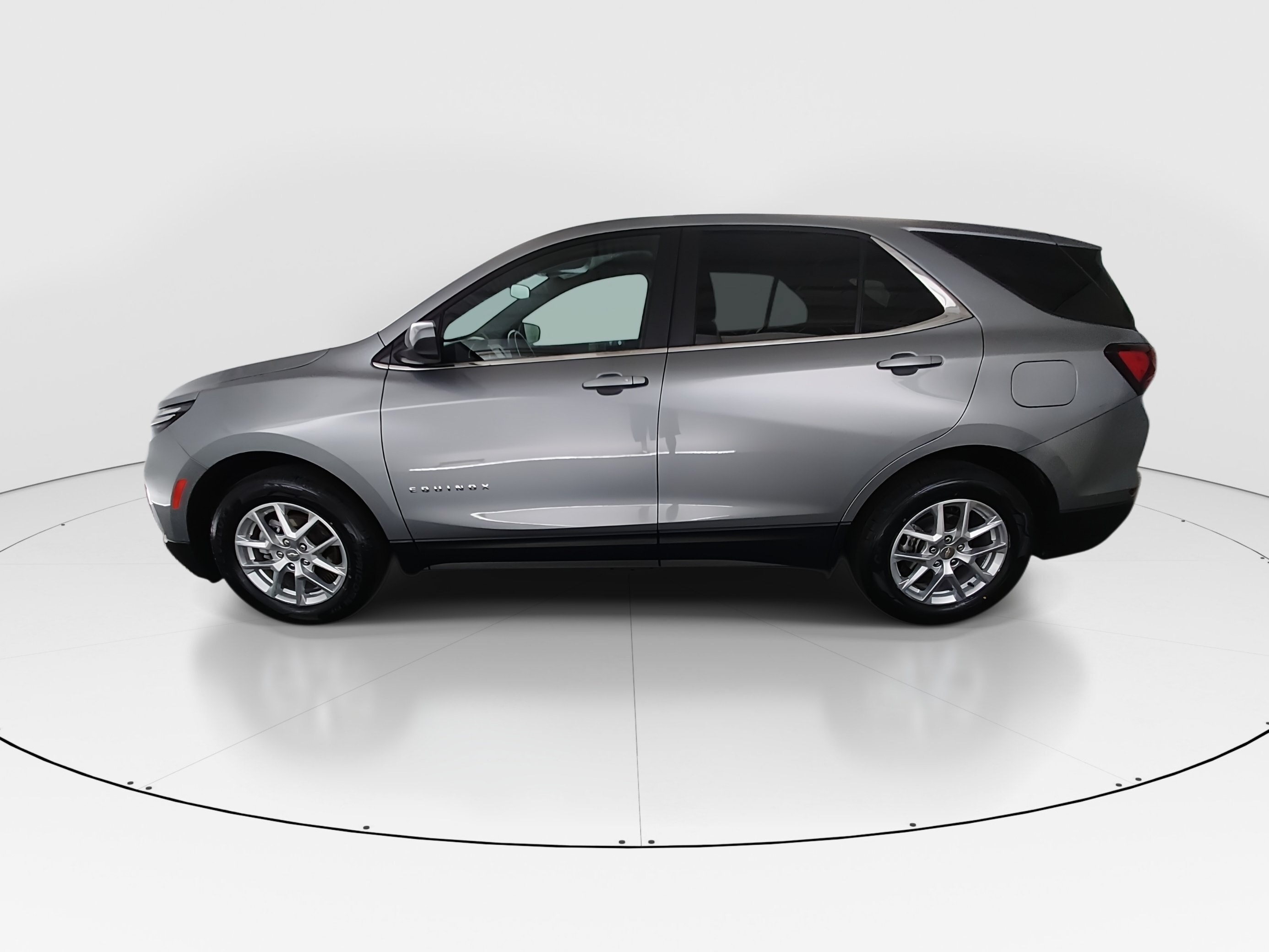 2024 Chevrolet Equinox LT - Photo 4