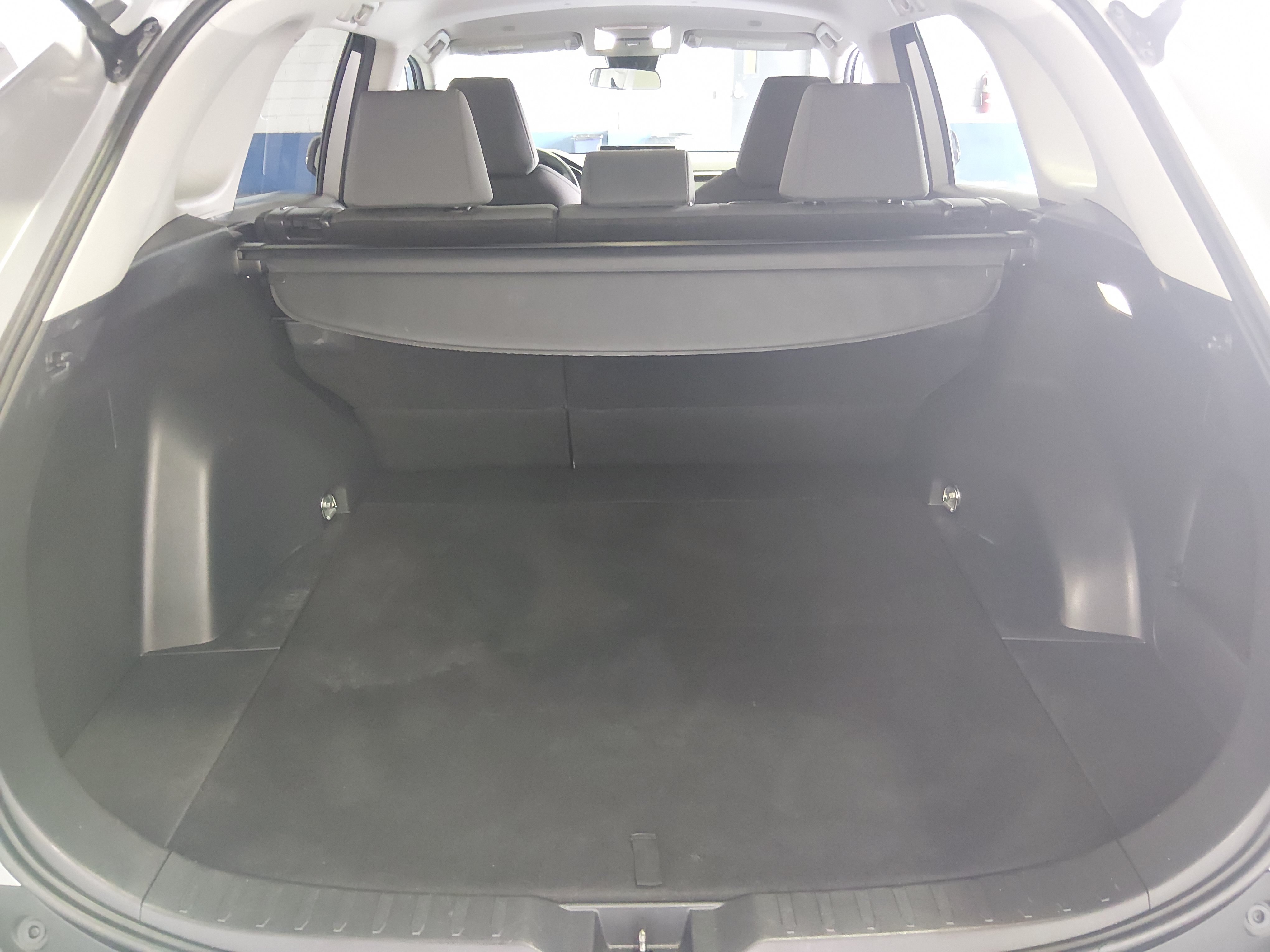 2024 Toyota RAV4 XLE - Photo 11
