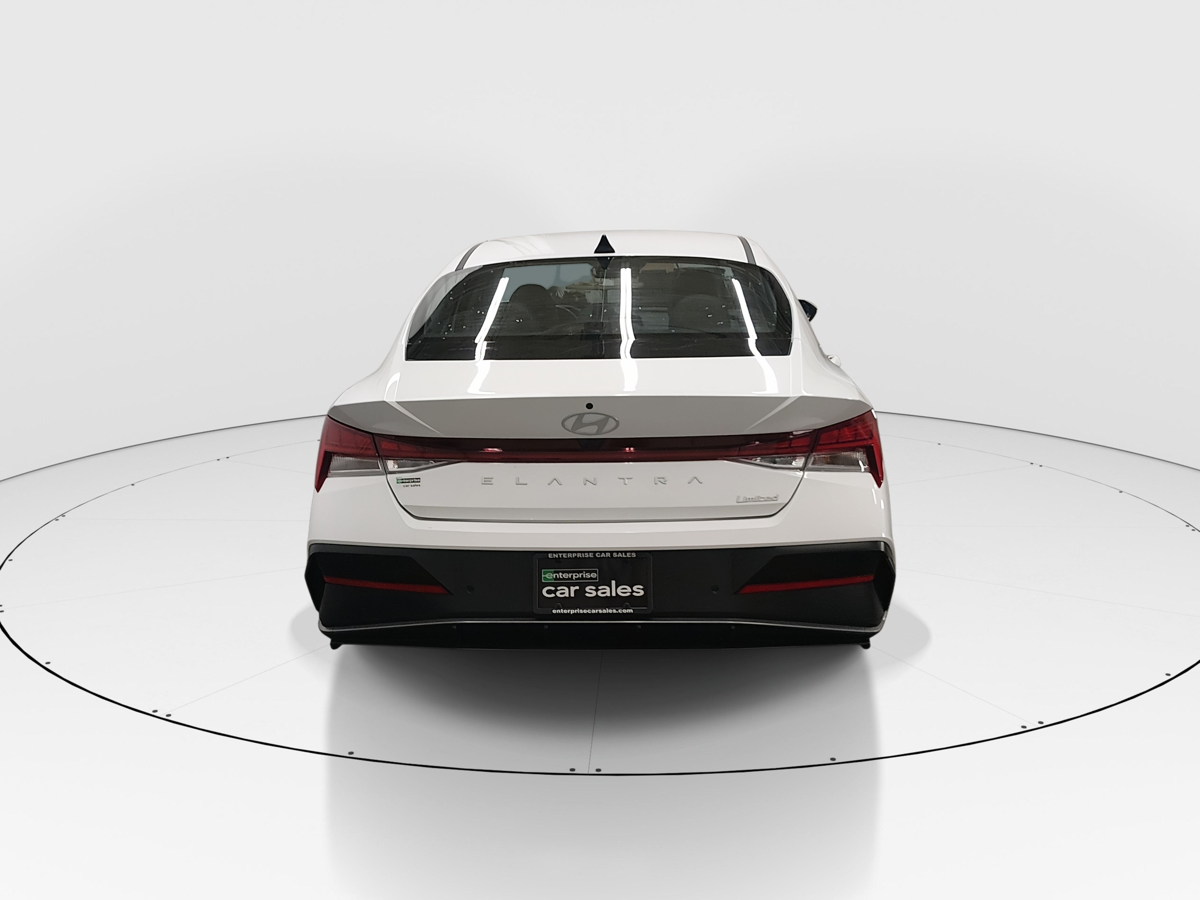 2024 Hyundai Elantra Limited - Photo 6