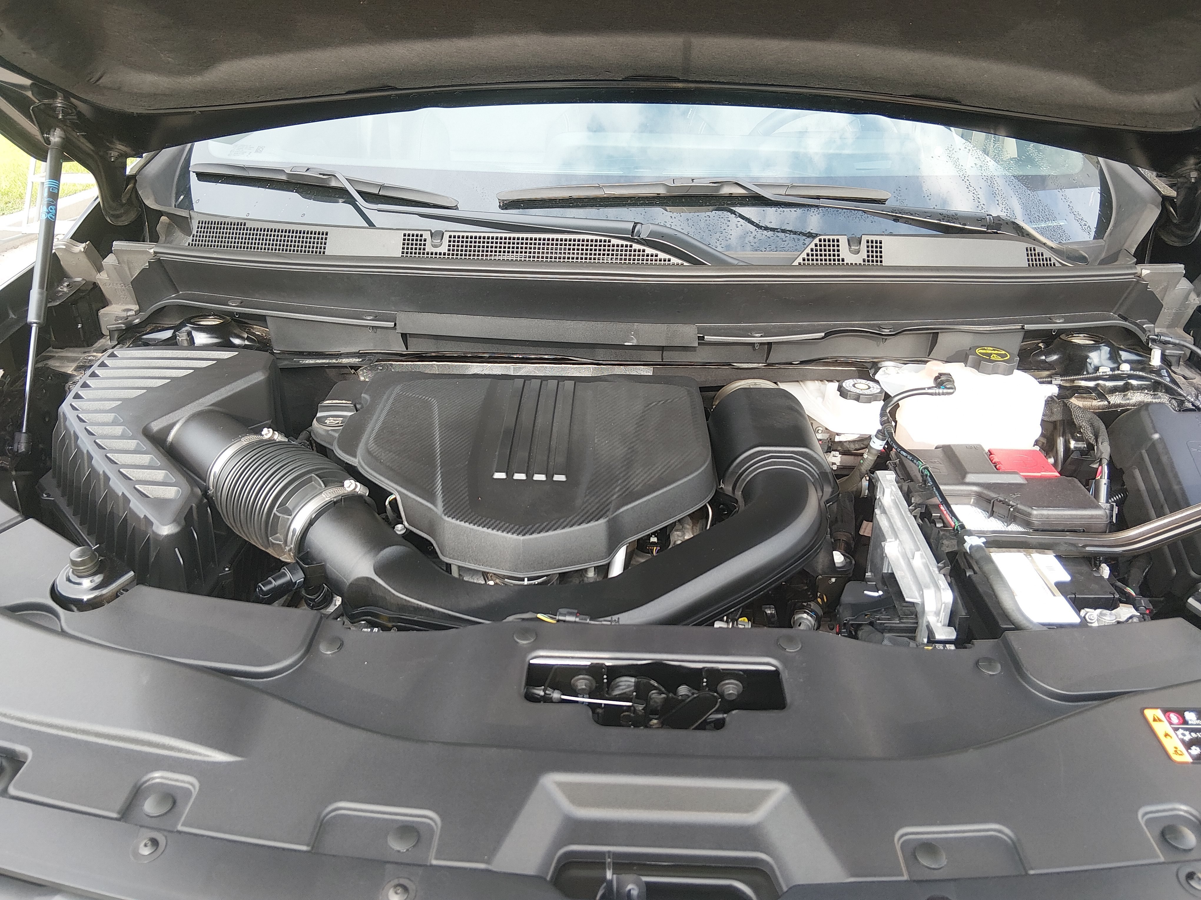 2025 Chevrolet Traverse LT - Photo 9