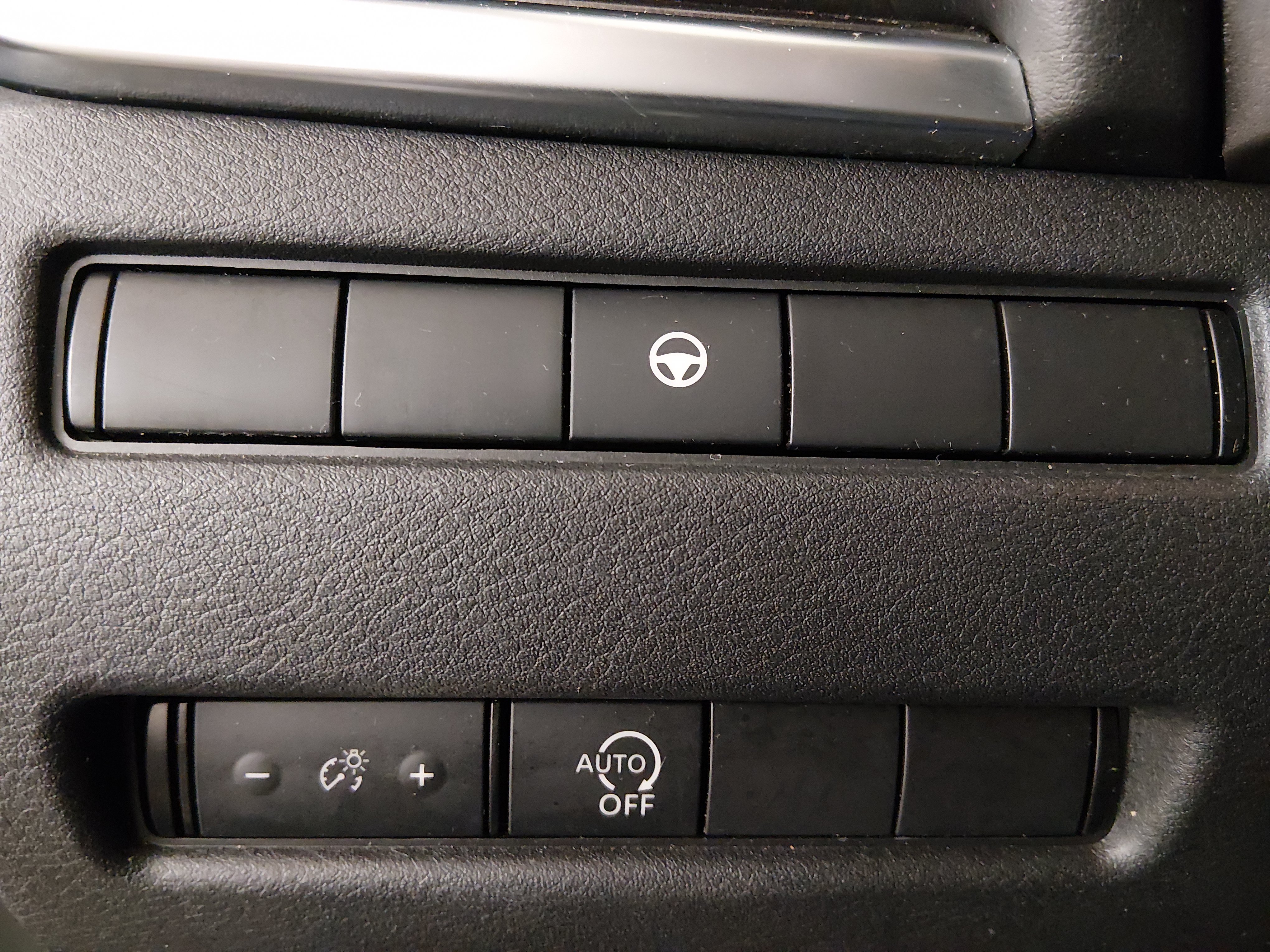 2023 Nissan Rogue SV - Photo 13
