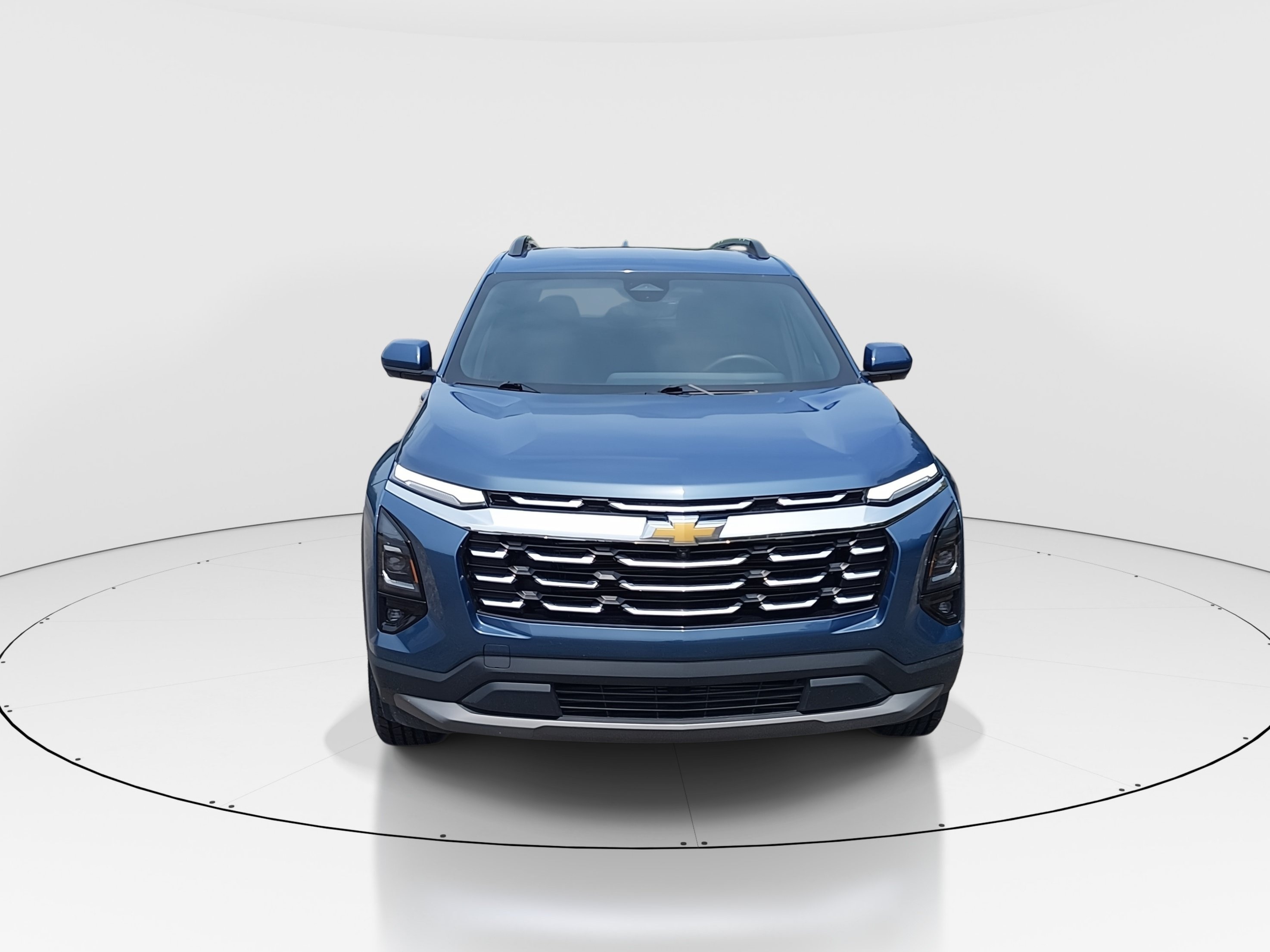2025 Chevrolet Equinox LT - Photo 2