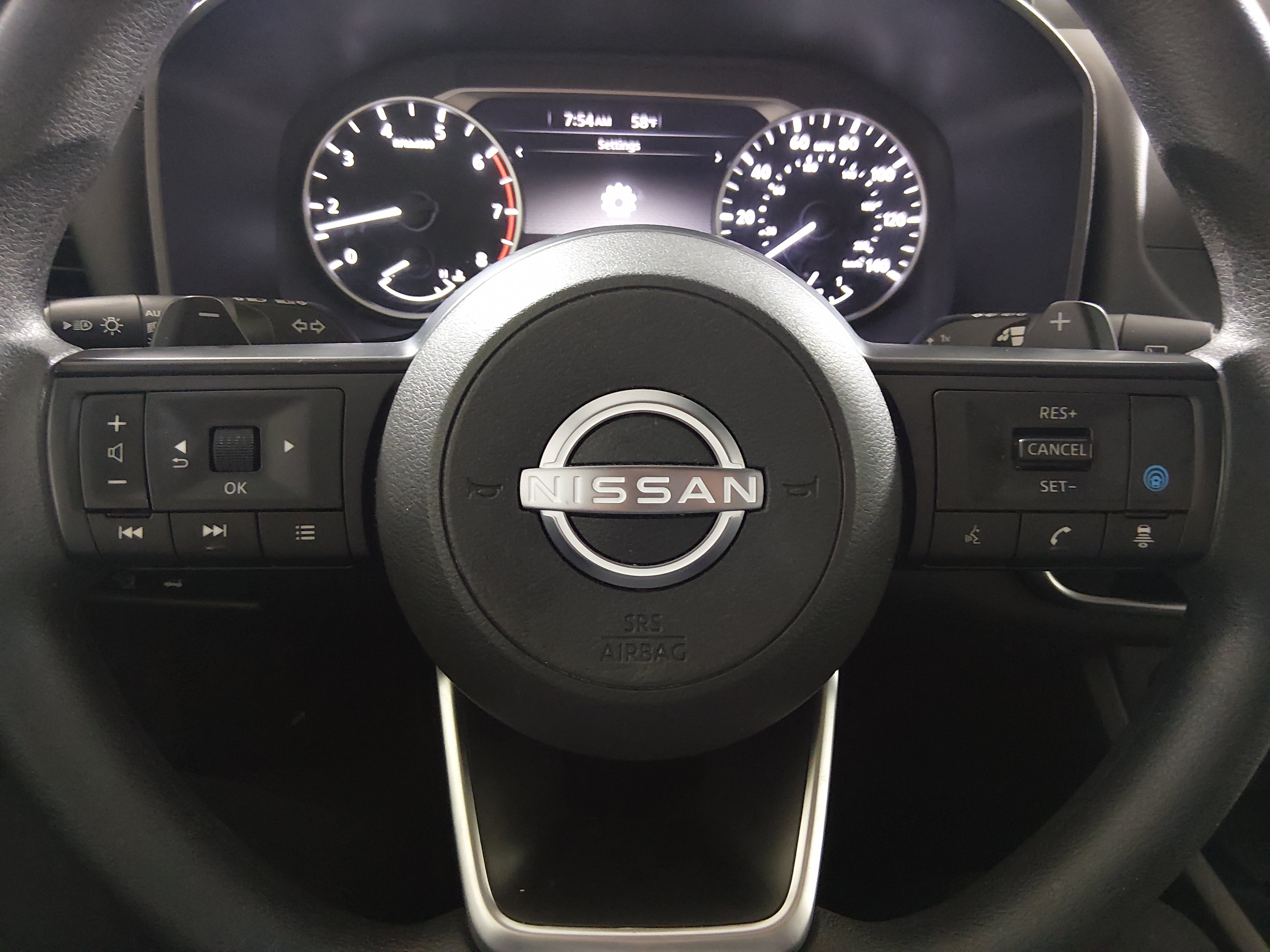 2024 Nissan Rogue SV - Photo 12