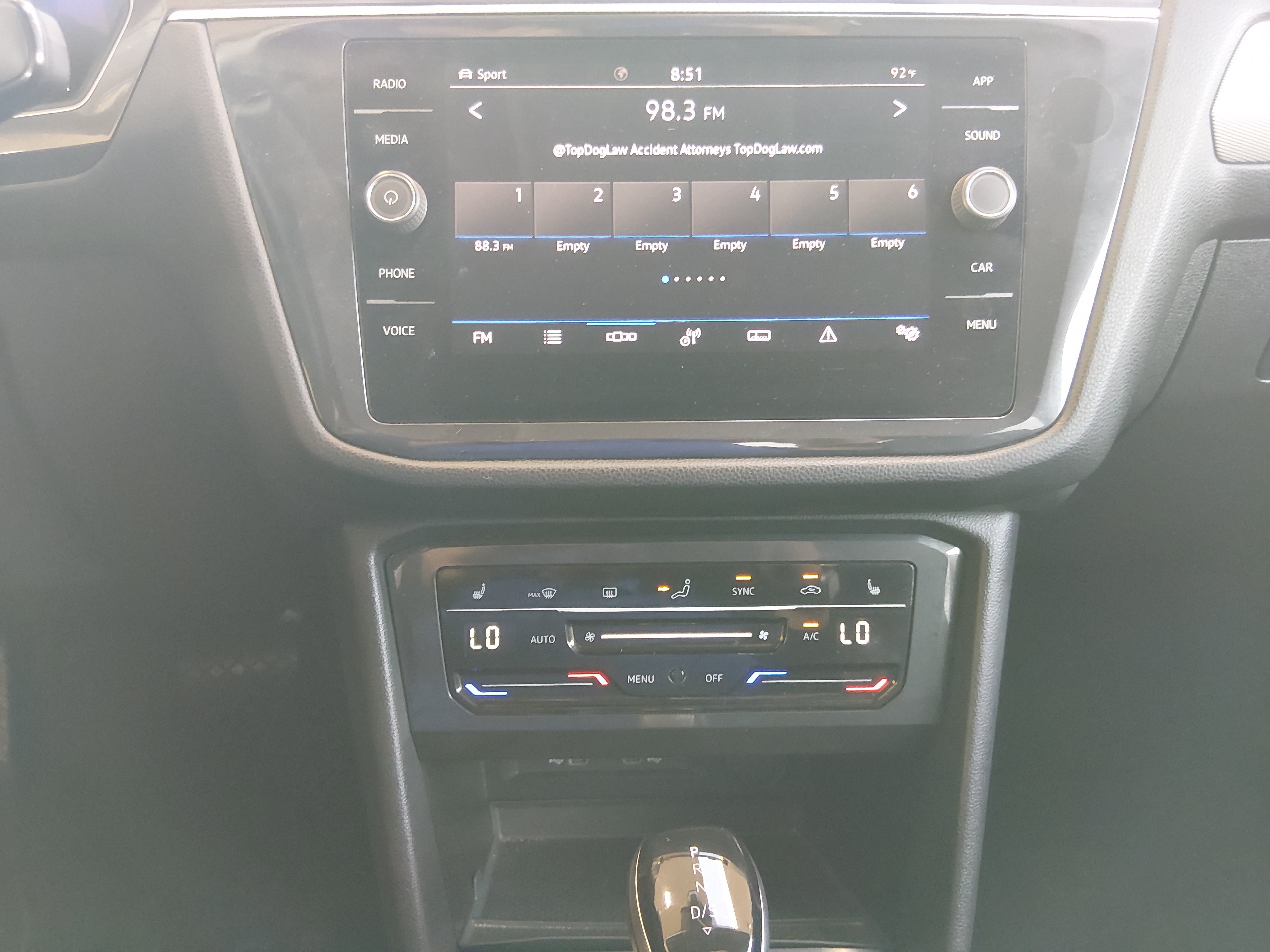 2024 Volkswagen Tiguan SE - Photo 19