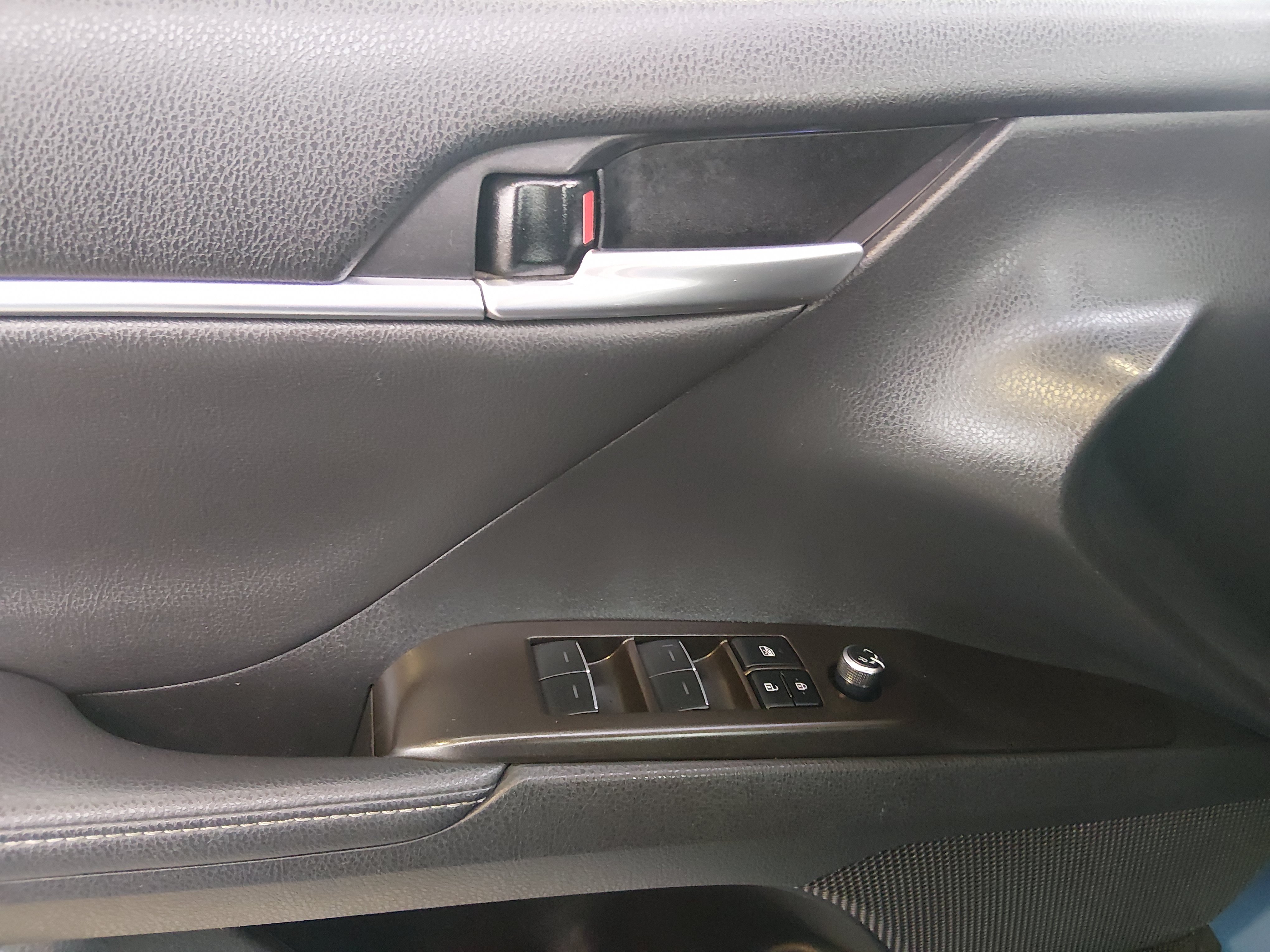 2024 Toyota Camry XSE - Photo 19