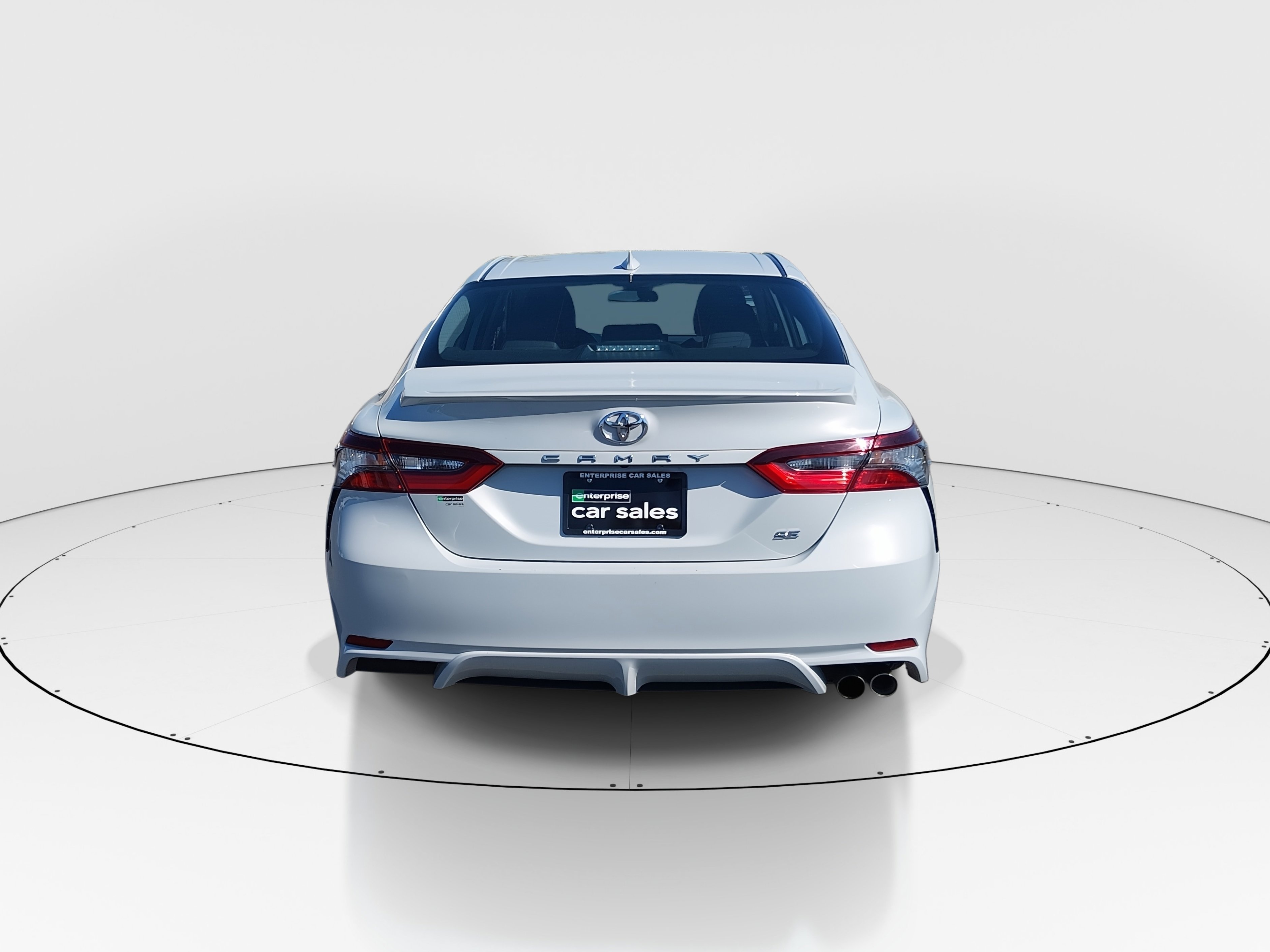 2024 Toyota Camry SE - Photo 6