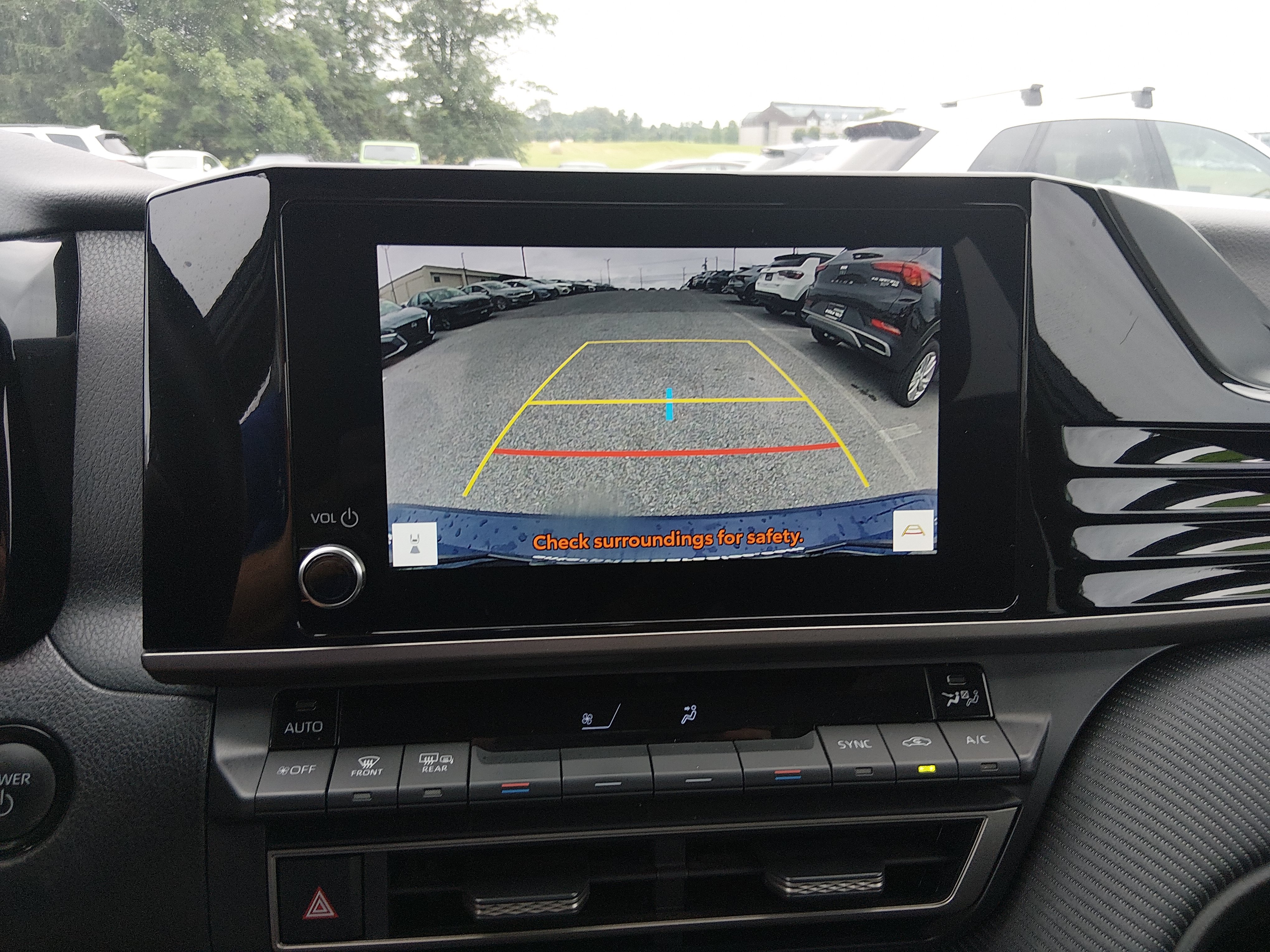 2025 Toyota Camry SE - Photo 16