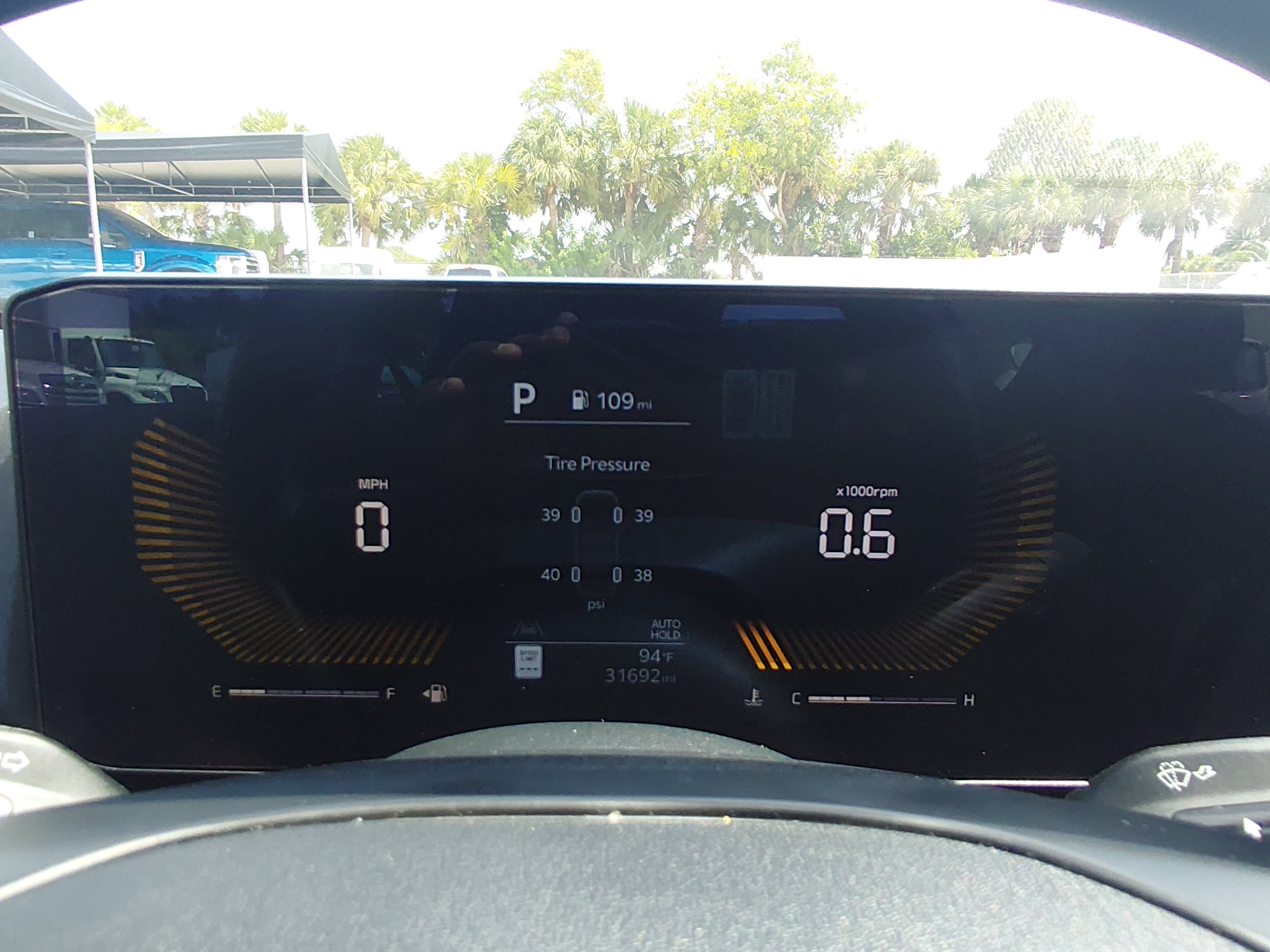 2025 Kia K4 LXS - Photo 14