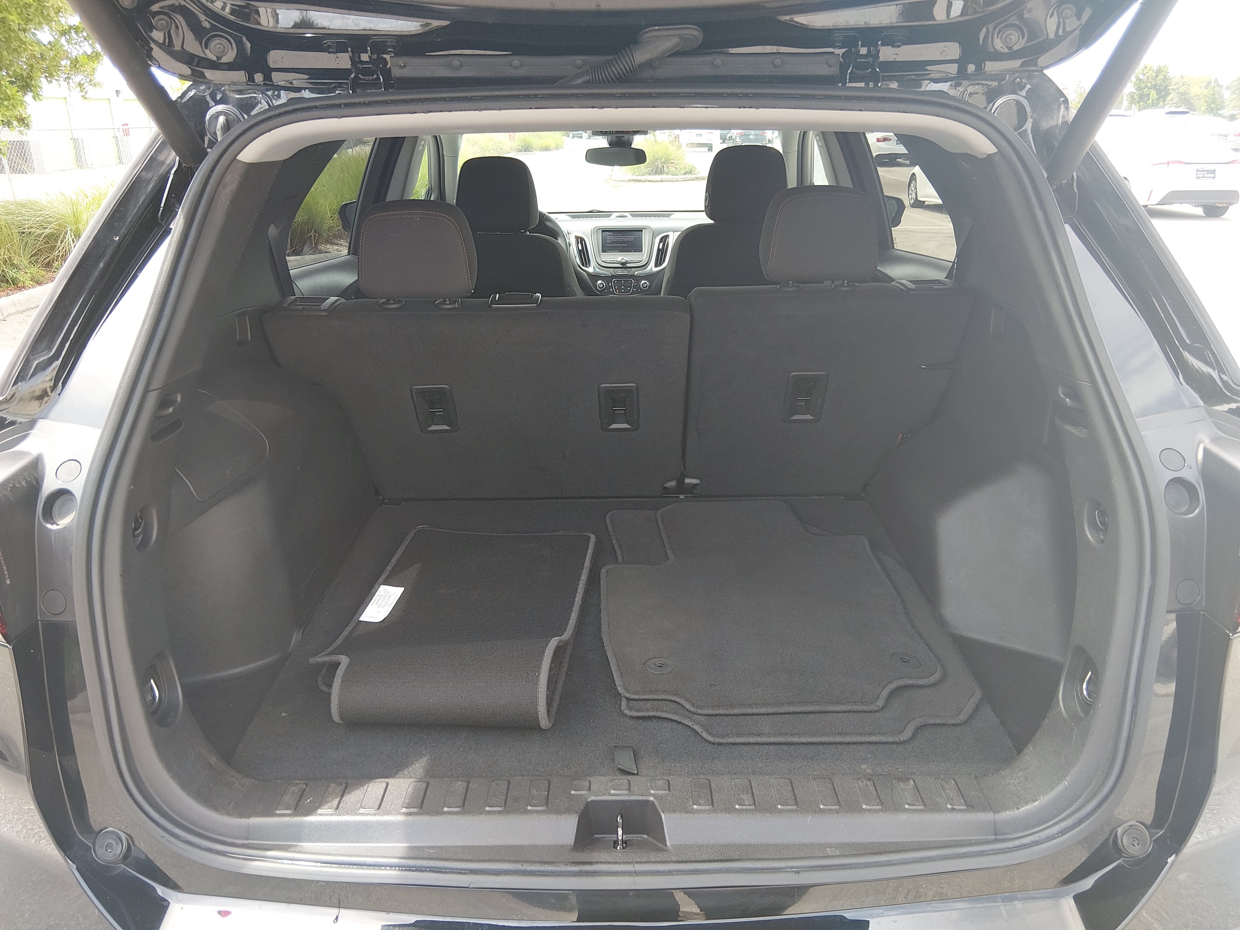 2024 Chevrolet Equinox LT - Photo 11