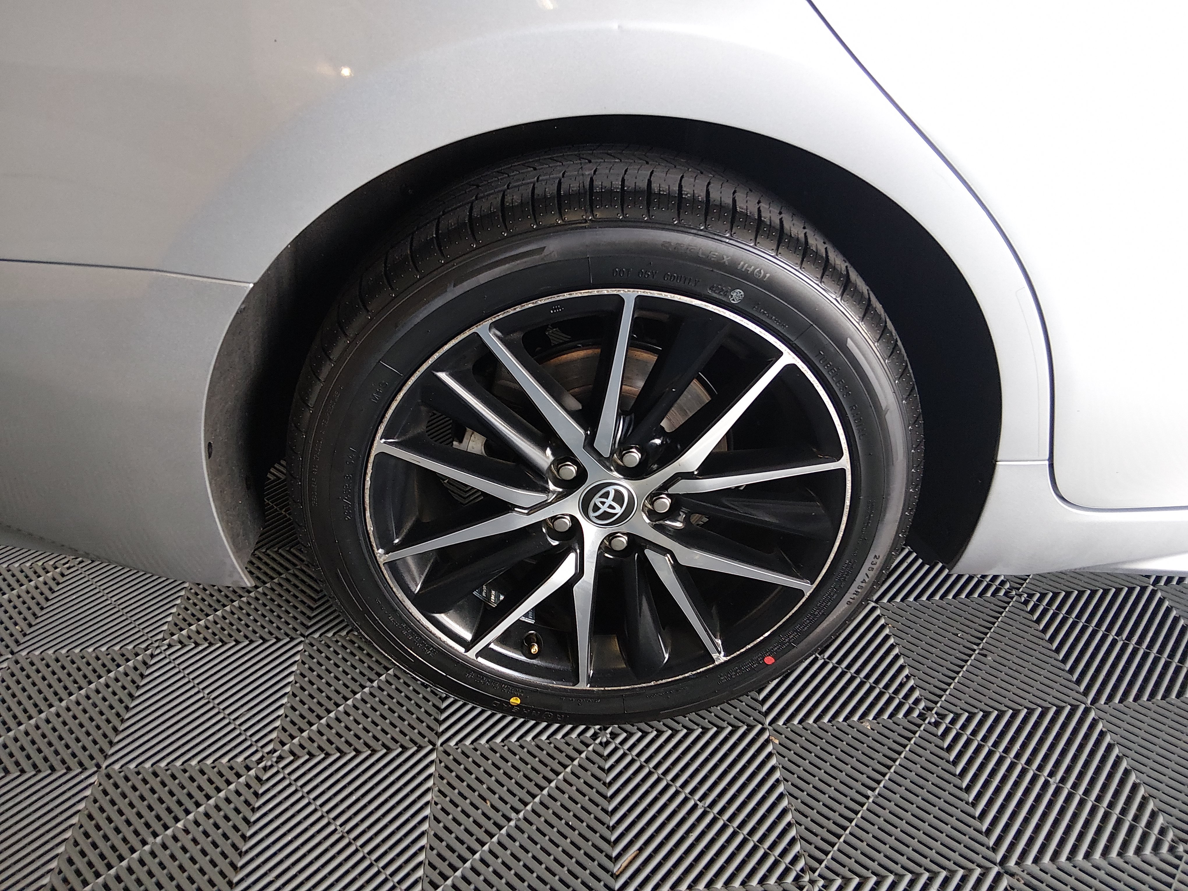 2024 Toyota Camry SE - Photo 10