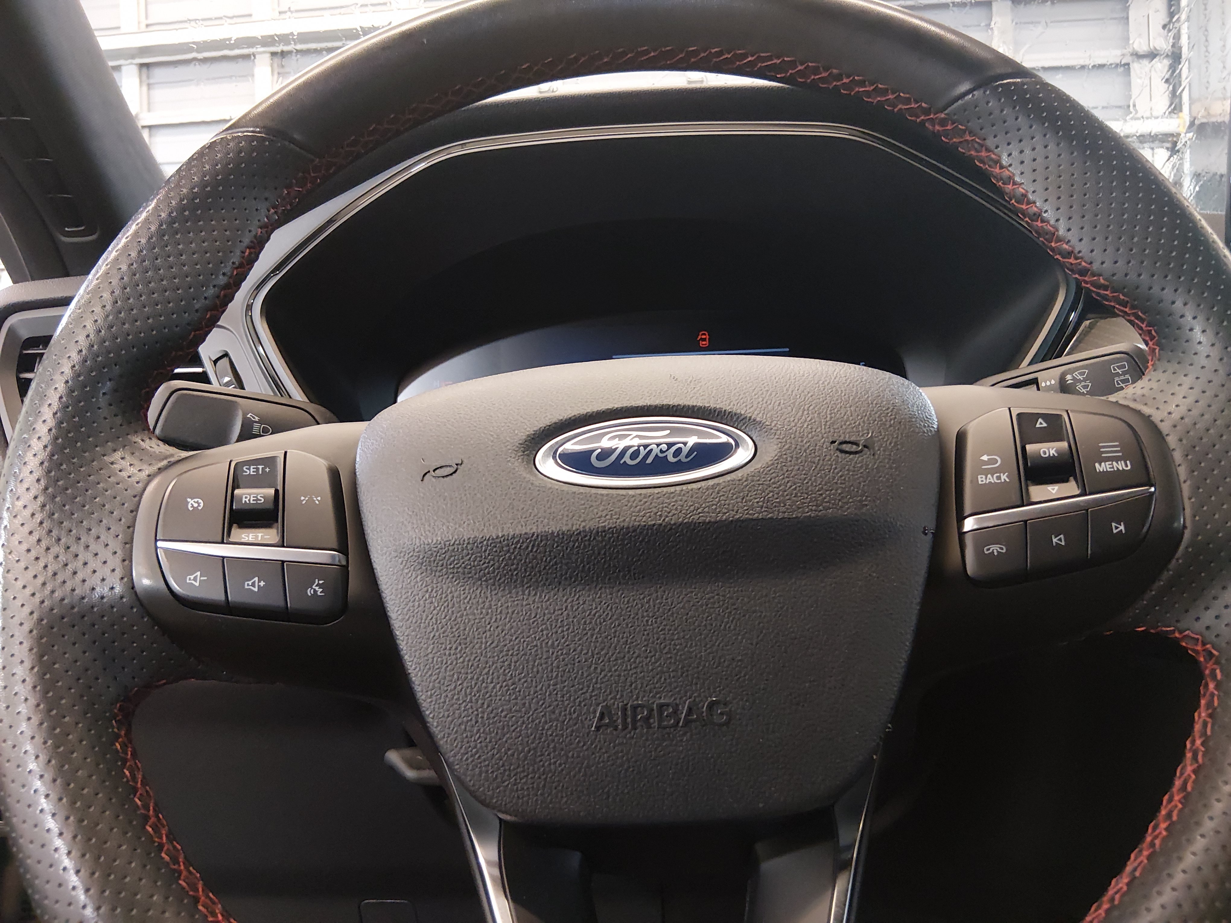 2024 Ford Escape ST-Line - Photo 12